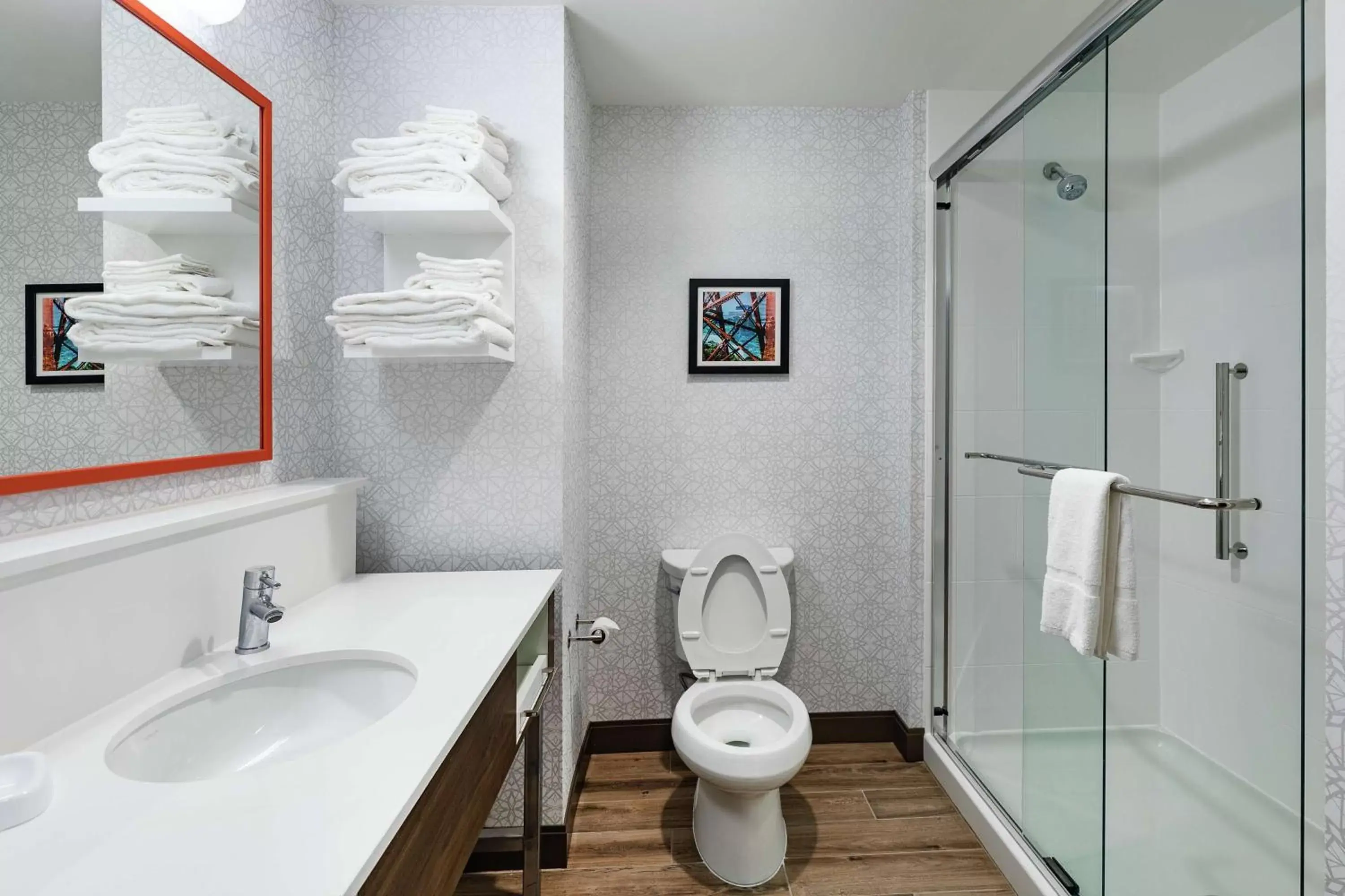 Bathroom in Hampton Inn & Suites By Hilton-Columbia Killian Road