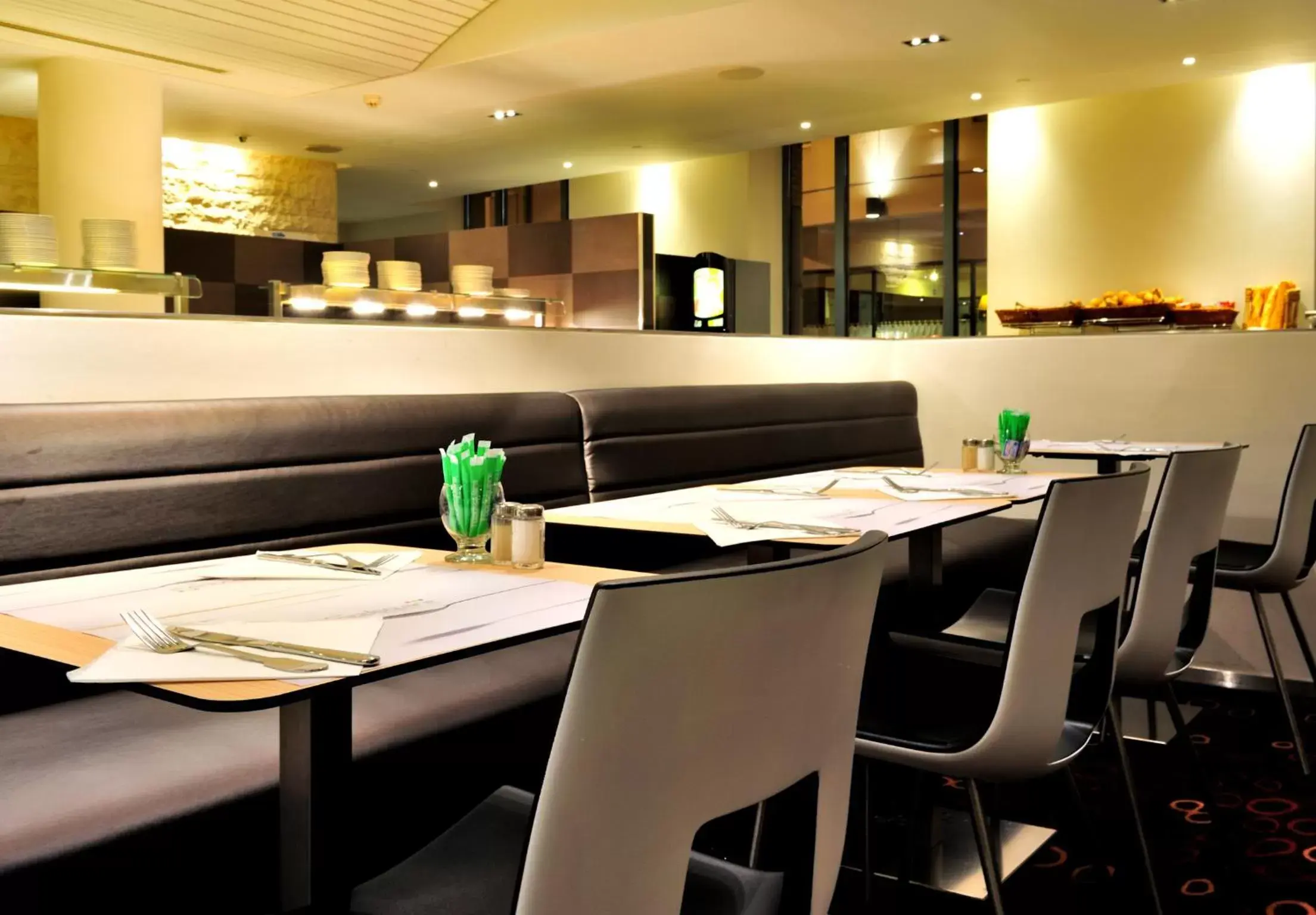 Restaurant/Places to Eat in Novotel Brussels City Centre