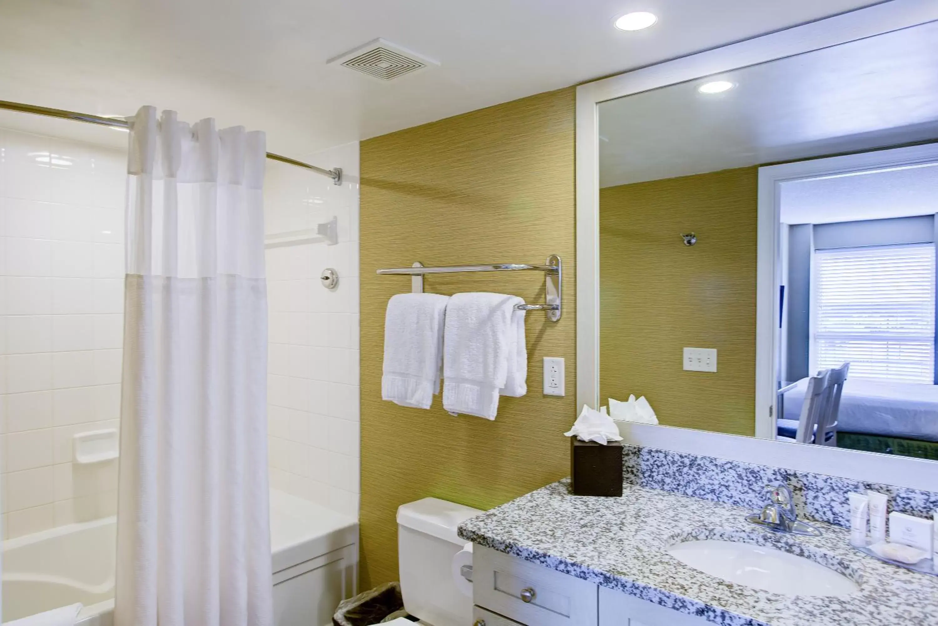 Toilet, Bathroom in Boardwalk Resort and Villas