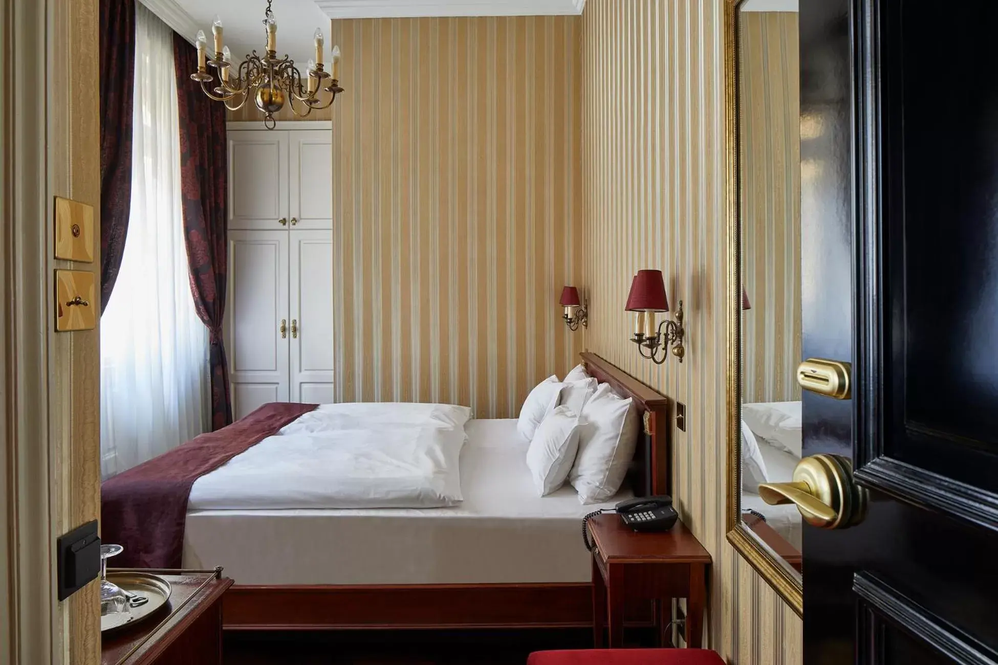 Bed in Gerlóczy Boutique Hotel