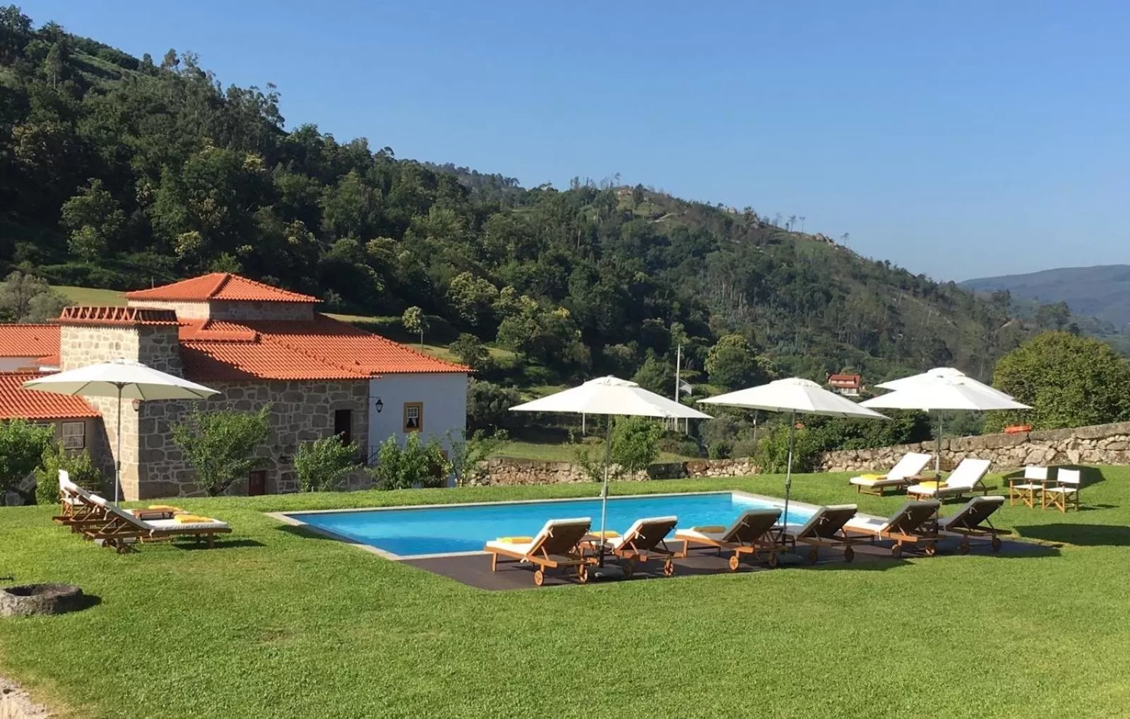 Swimming pool in Casa da Portela de Sampriz
