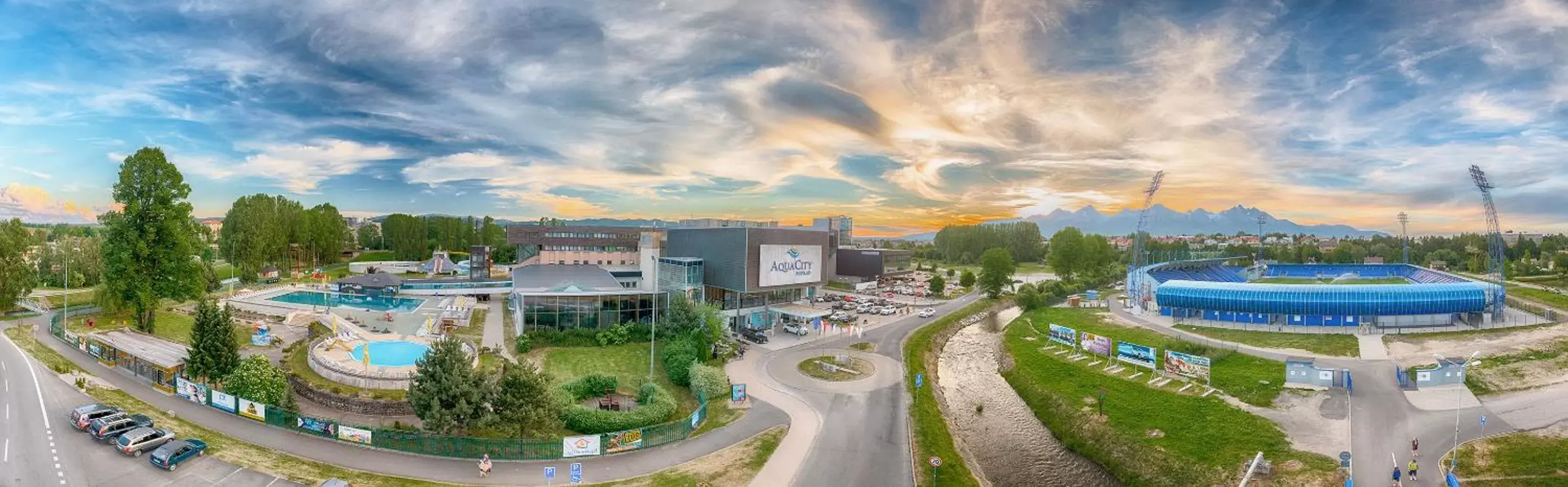 Property building, Pool View in Hotel AquaCity Seasons