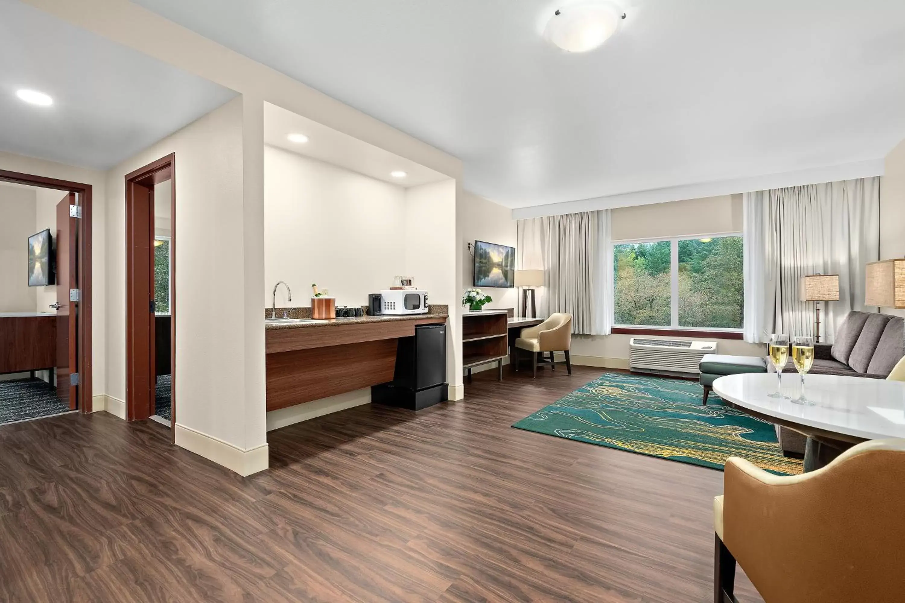 Family Suite in Lucky Eagle Casino & Hotel (Washington) Family Suite in Lucky Eagle Casino & Hotel (Washington)