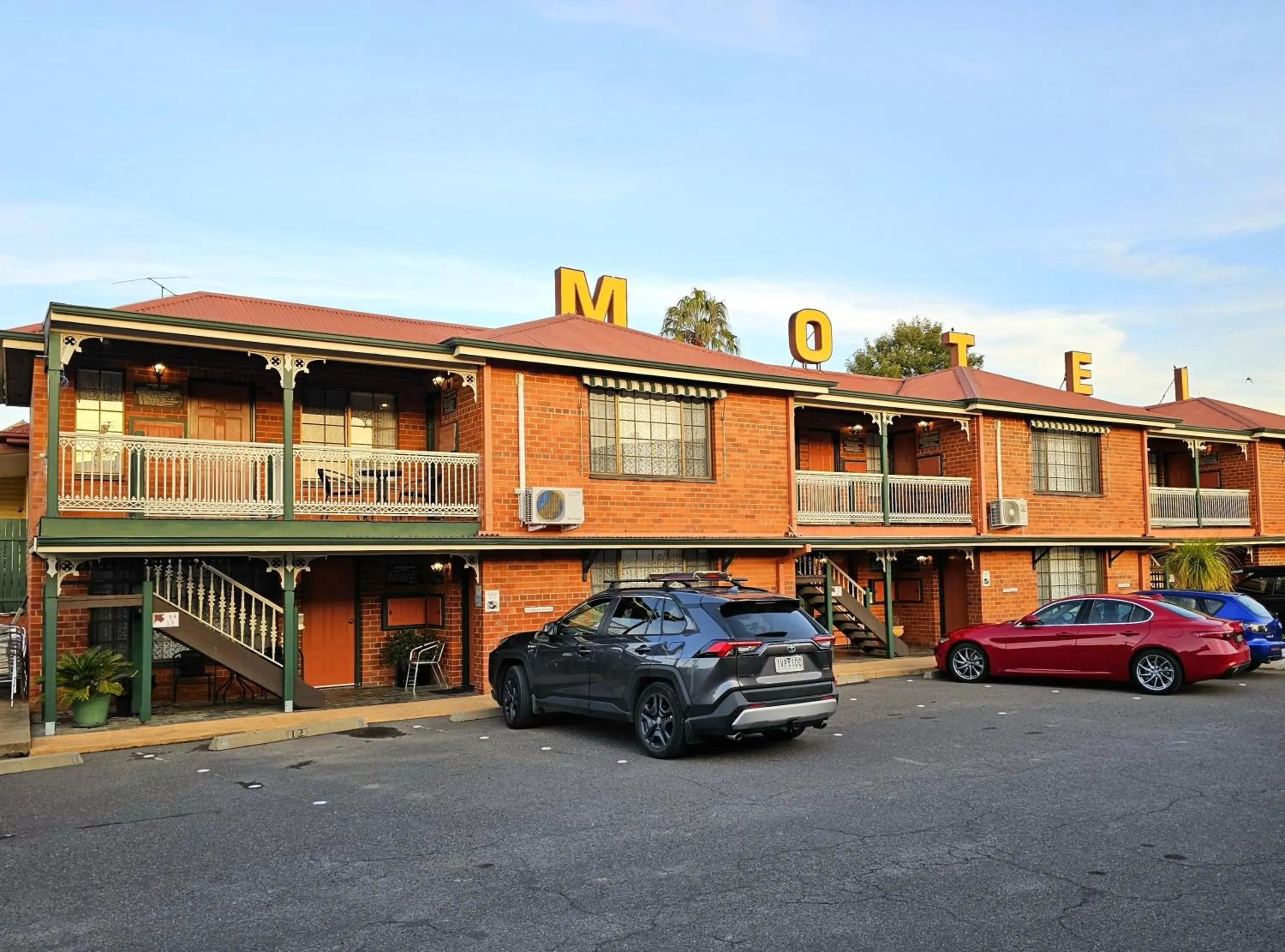 Property Building in Poet's Recall Motel