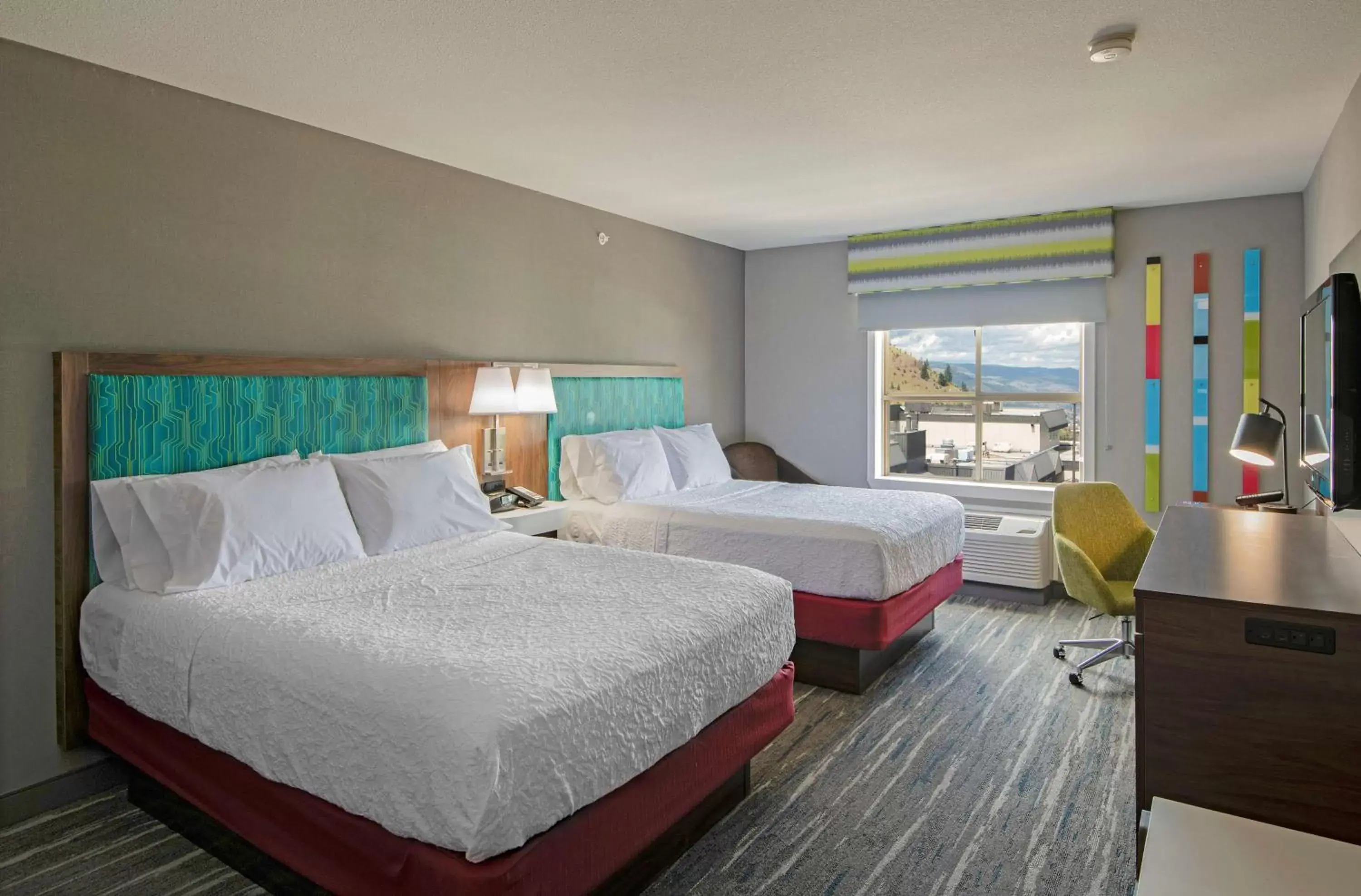 Bed in Hampton Inn by Hilton Kamloops