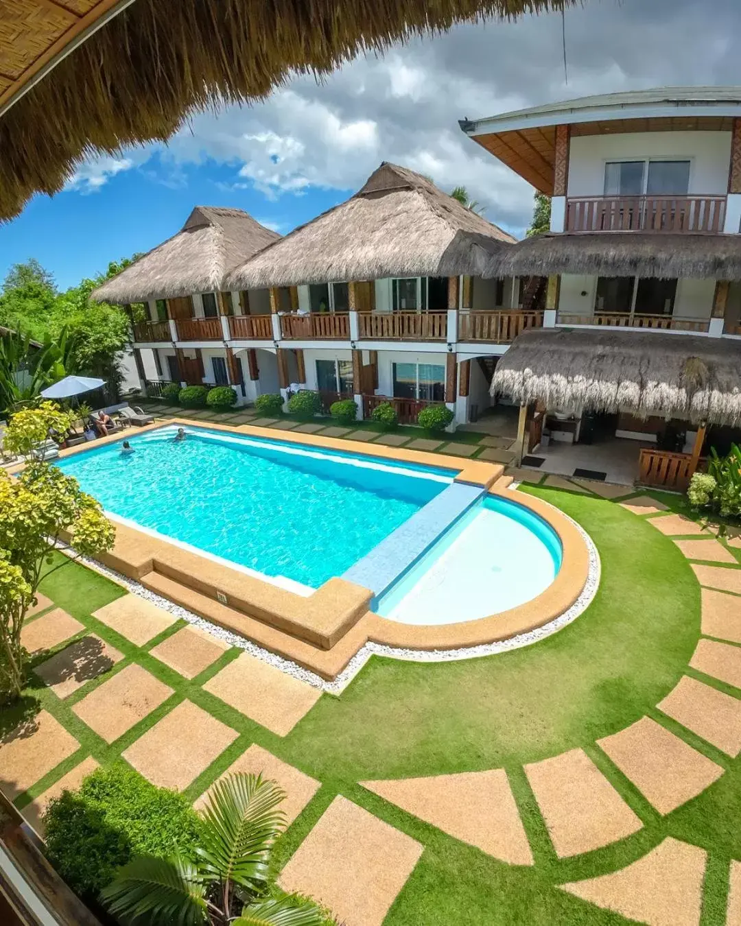 Balcony/Terrace, Swimming Pool in Scent of Green Papaya