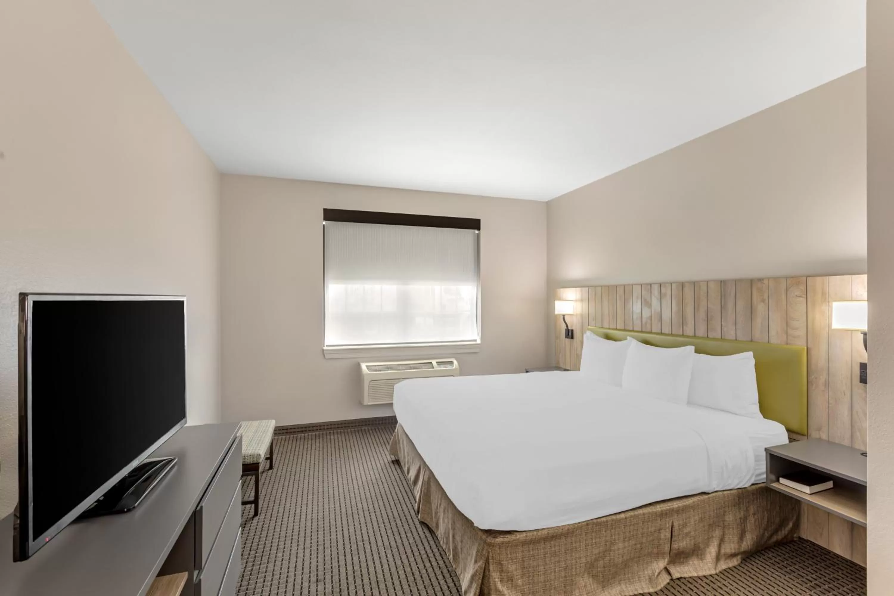 Photo of the whole room, Bed in Country Inn & Suites by Radisson, Elk Grove Village-Itasca