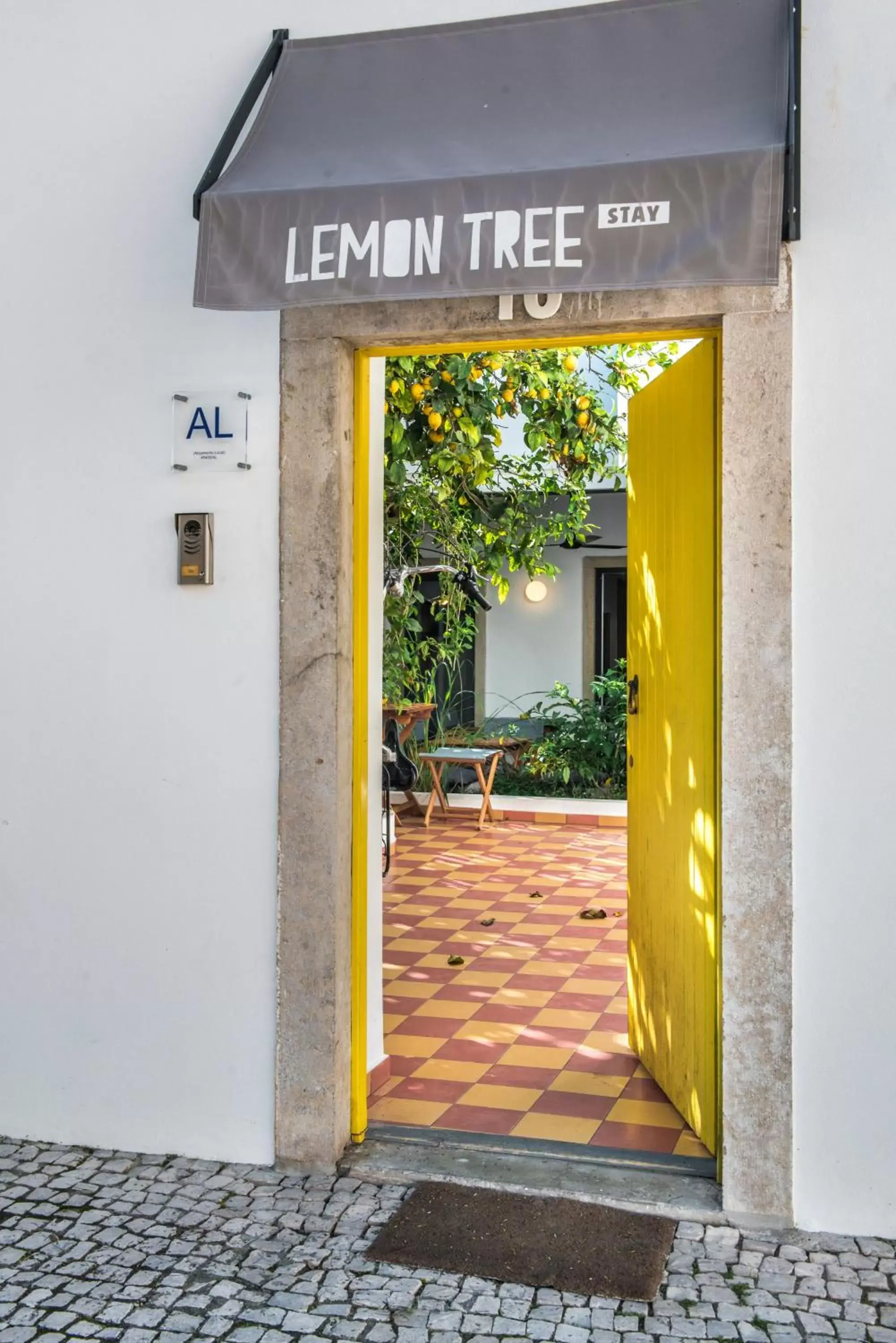 Lemon Tree Stay