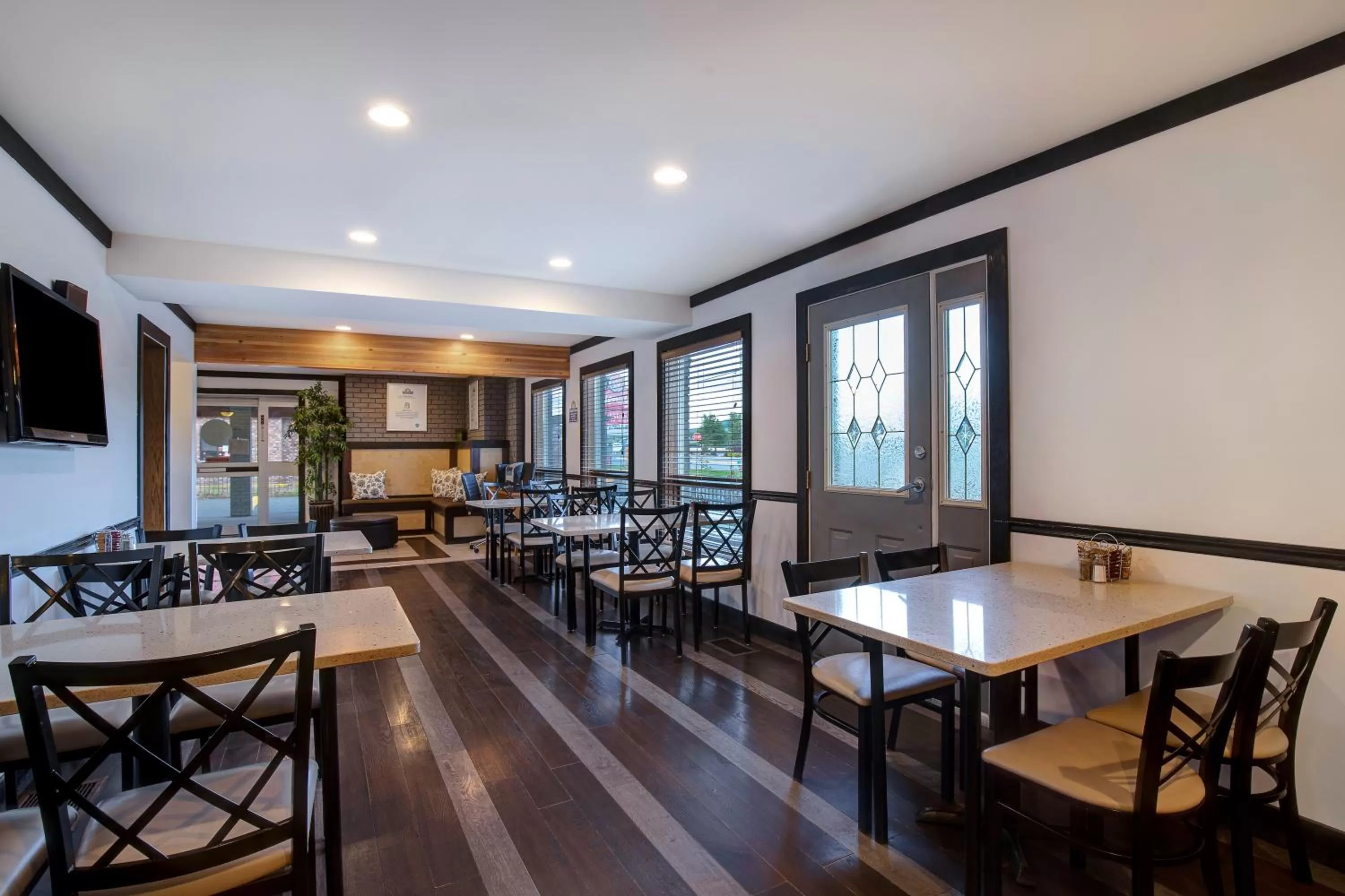 Breakfast in Days Inn by Wyndham Vernon