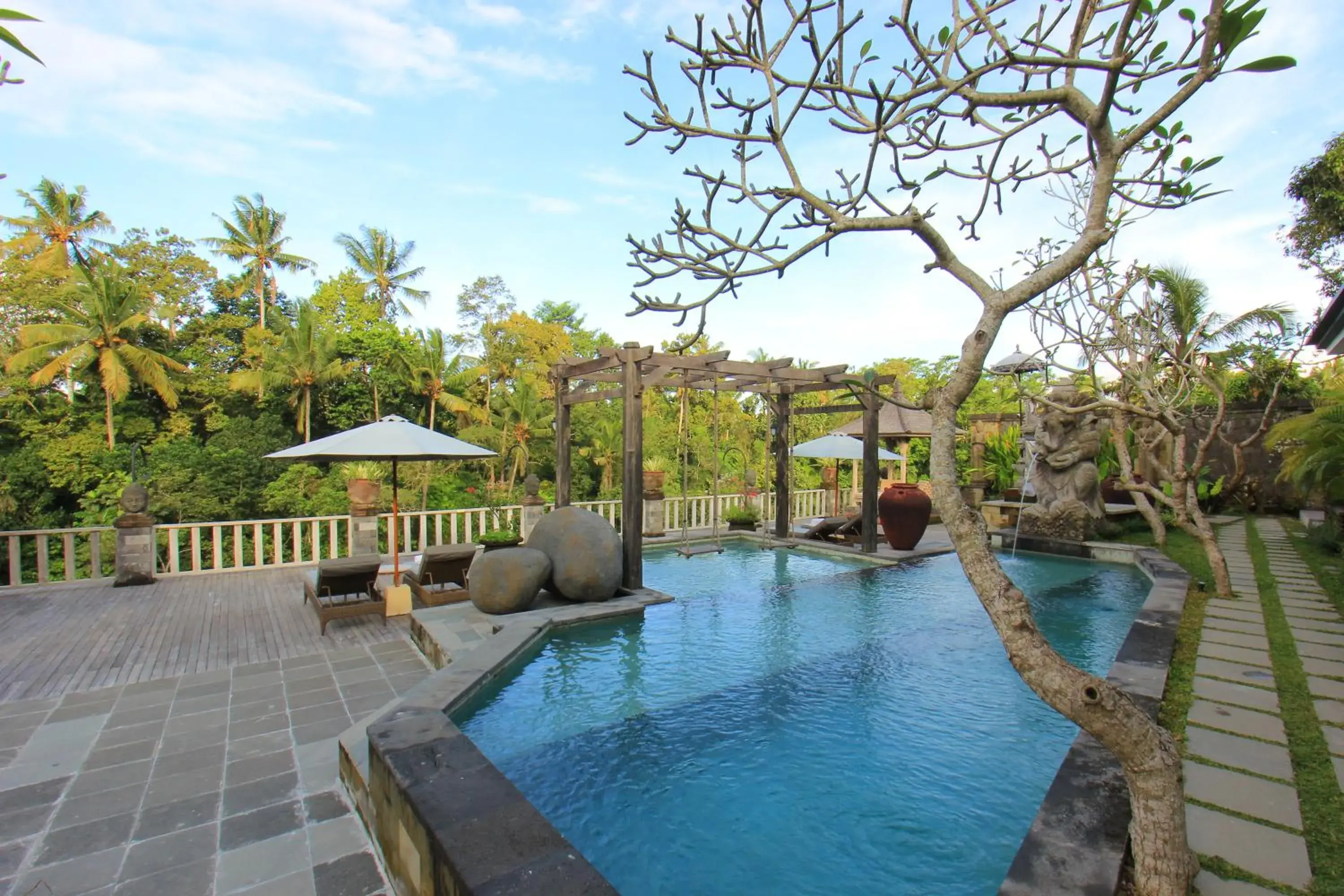 Swimming Pool in Kawi Resort A Pramana Experience