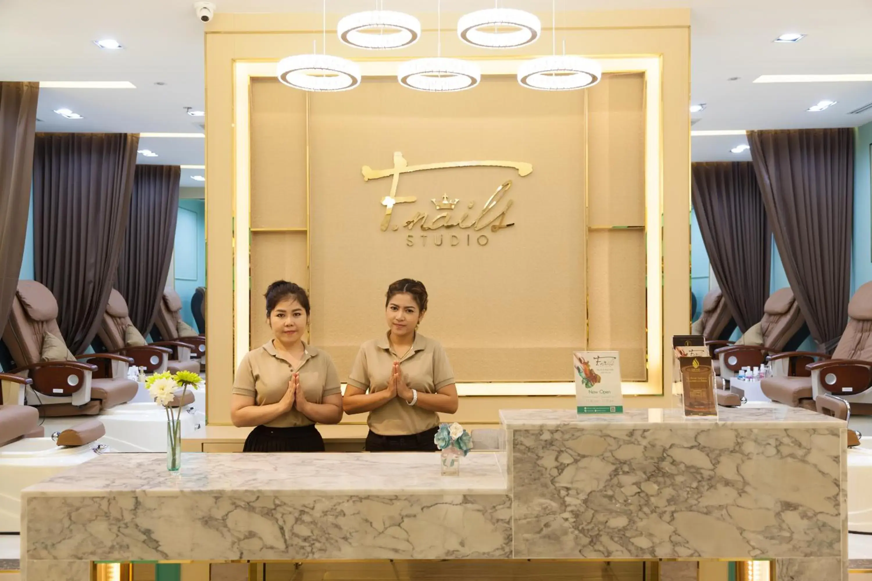 Area and facilities, Lobby/Reception in Grand 5 Hotel & Plaza Sukhumvit Bangkok