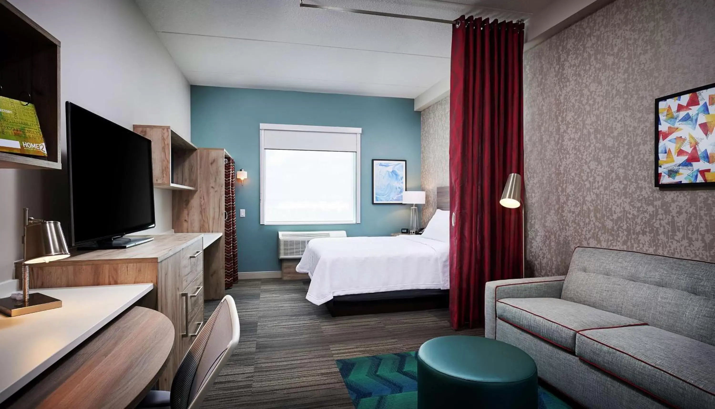 Living room, Bed in Home2 Suites By Hilton Brantford Living room, Bed in Home2 Suites By Hilton Brantford
