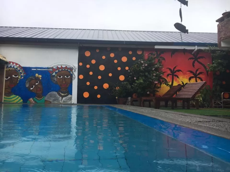 Swimming pool in Lala Panzi Bed and Breakfast