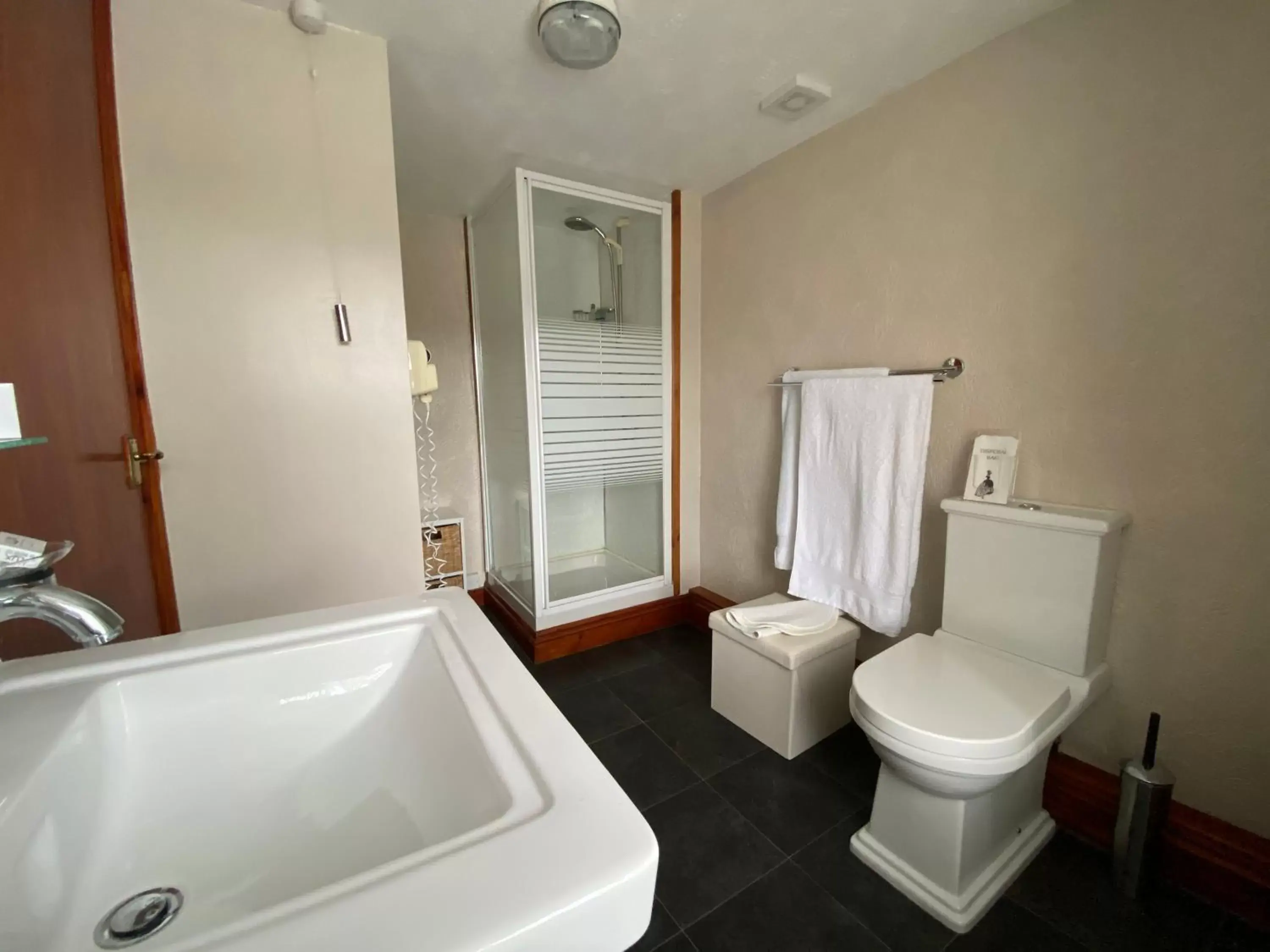 Bathroom in Flambards Hotel & Restaurant