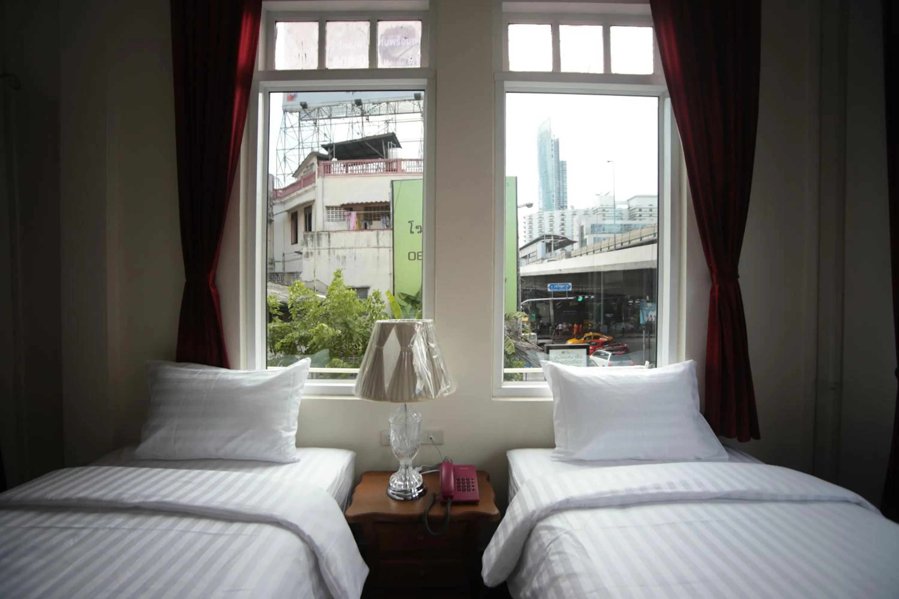 Bed in The Myth - Sud Sathorn
