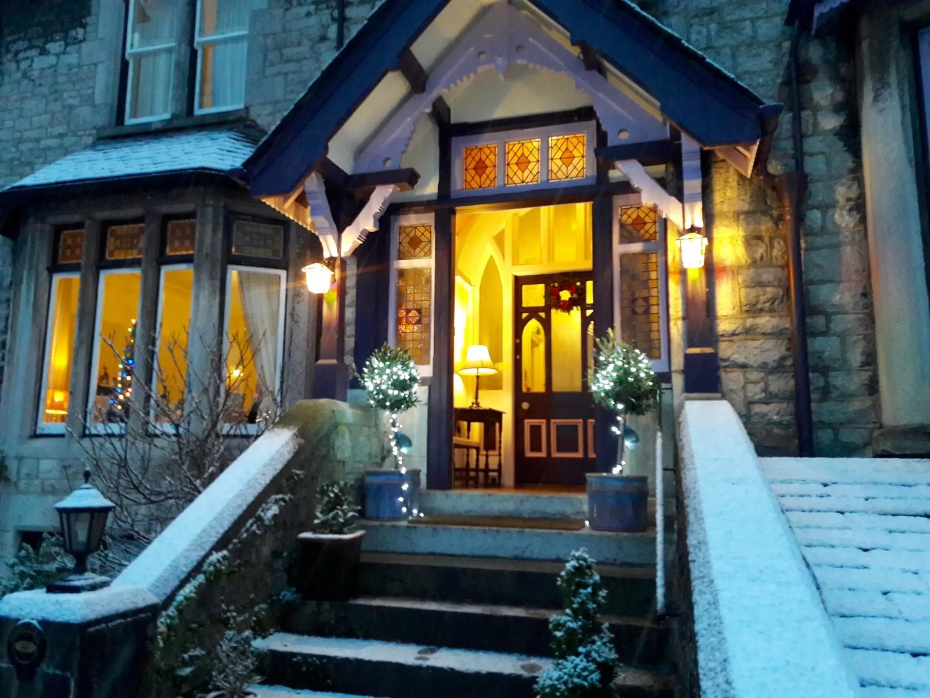 Facade/entrance, Winter in Grange Boutique Hotel