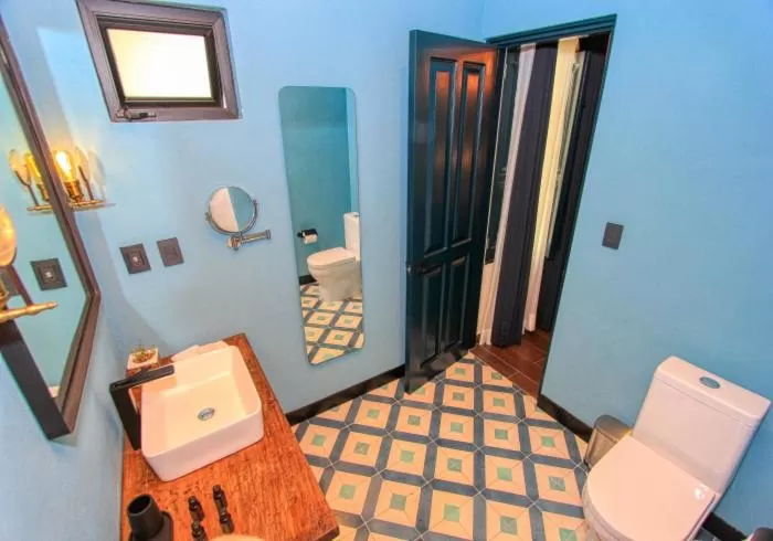 Antigua Trece Hotel Fusión