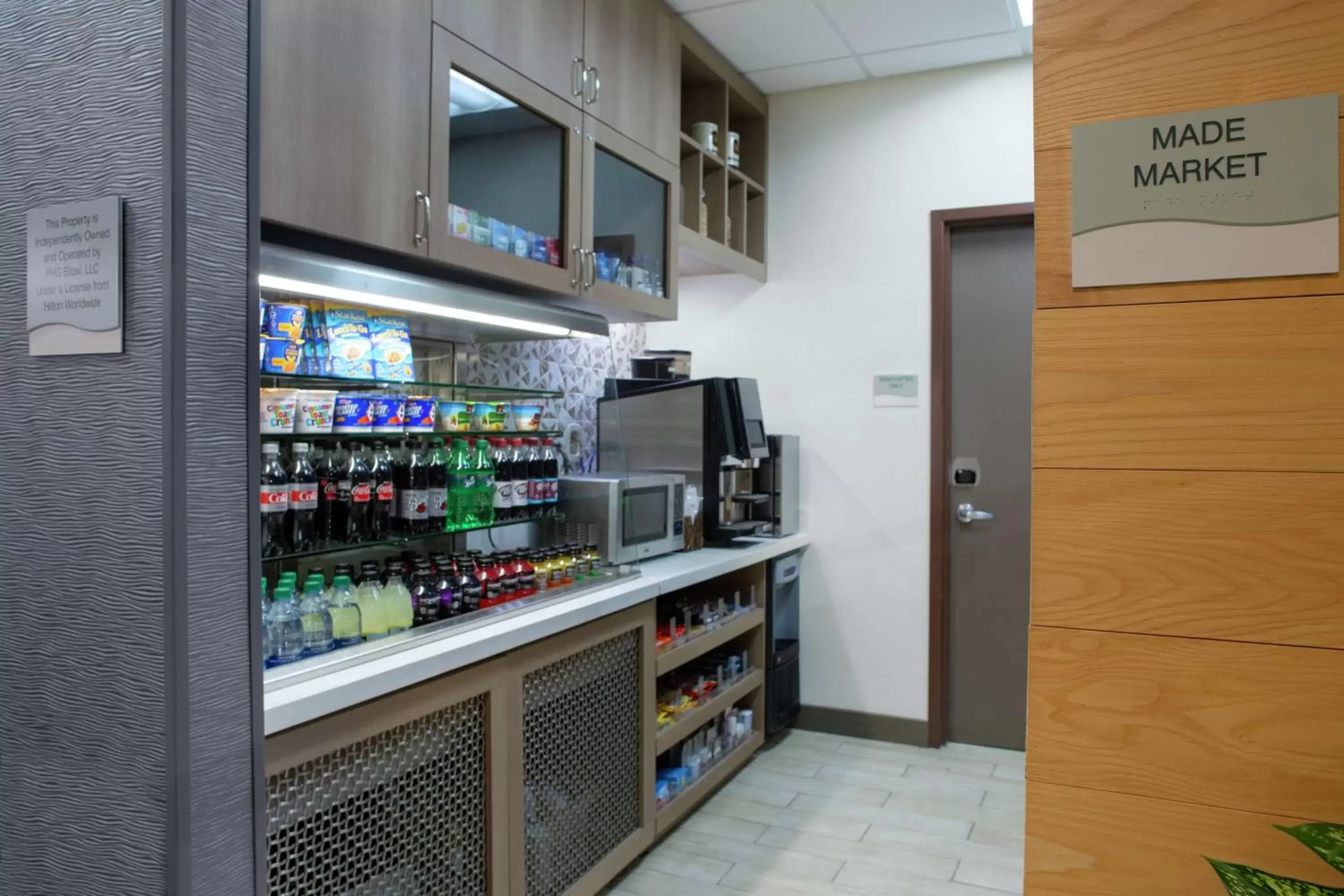 Restaurant/places to eat in DoubleTree by Hilton Biloxi Restaurant/places to eat in DoubleTree by Hilton Biloxi