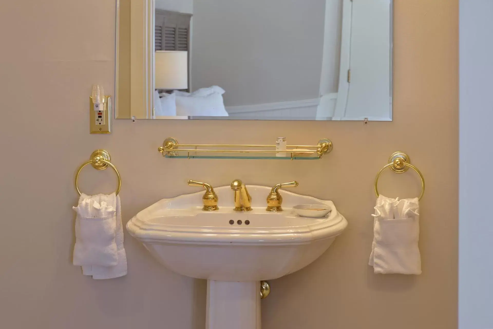 Bathroom in Hotel La Rose