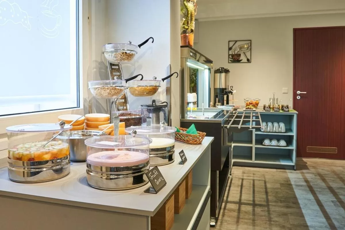 Buffet breakfast, Restaurant/Places to Eat in Hotel Anhalt