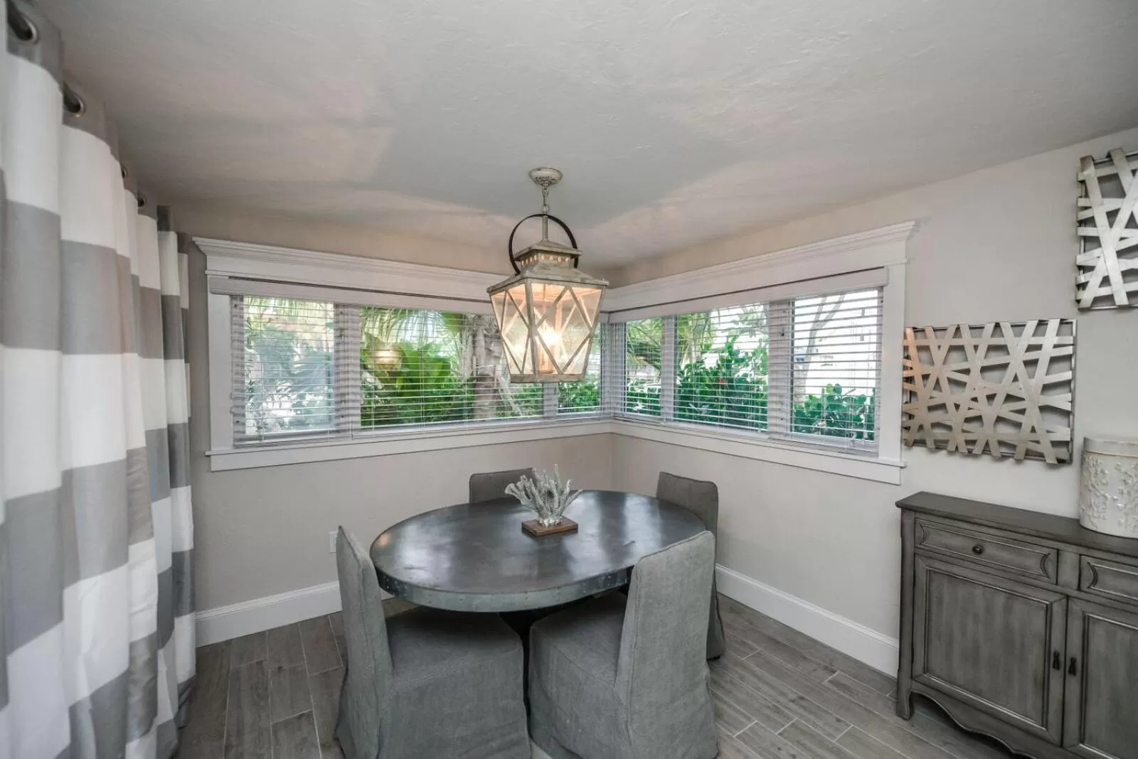 Dining area in Tropical Breeze Resort