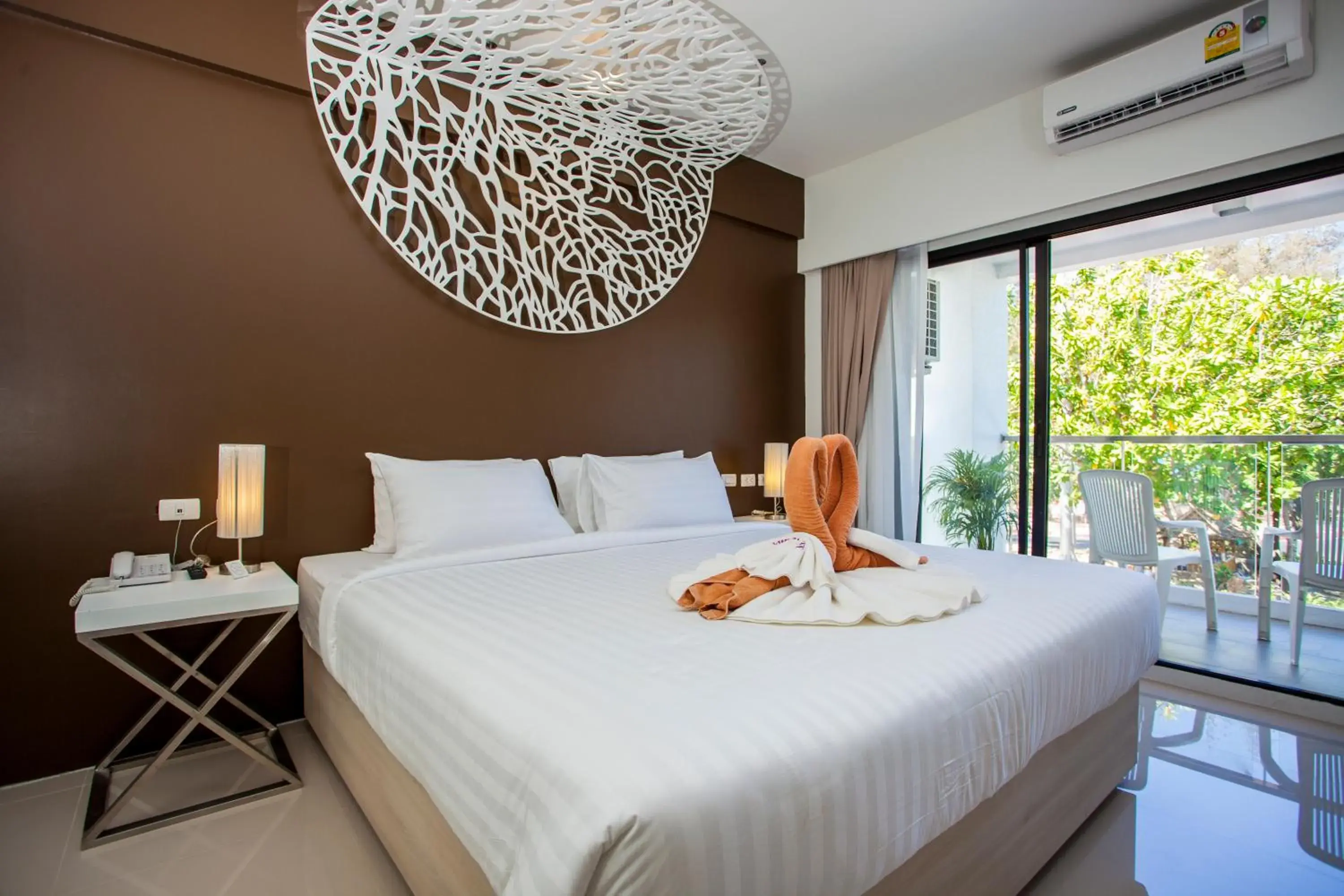 Photo of the whole room, Bed in Coral Inn Photo of the whole room, Bed in Coral Inn