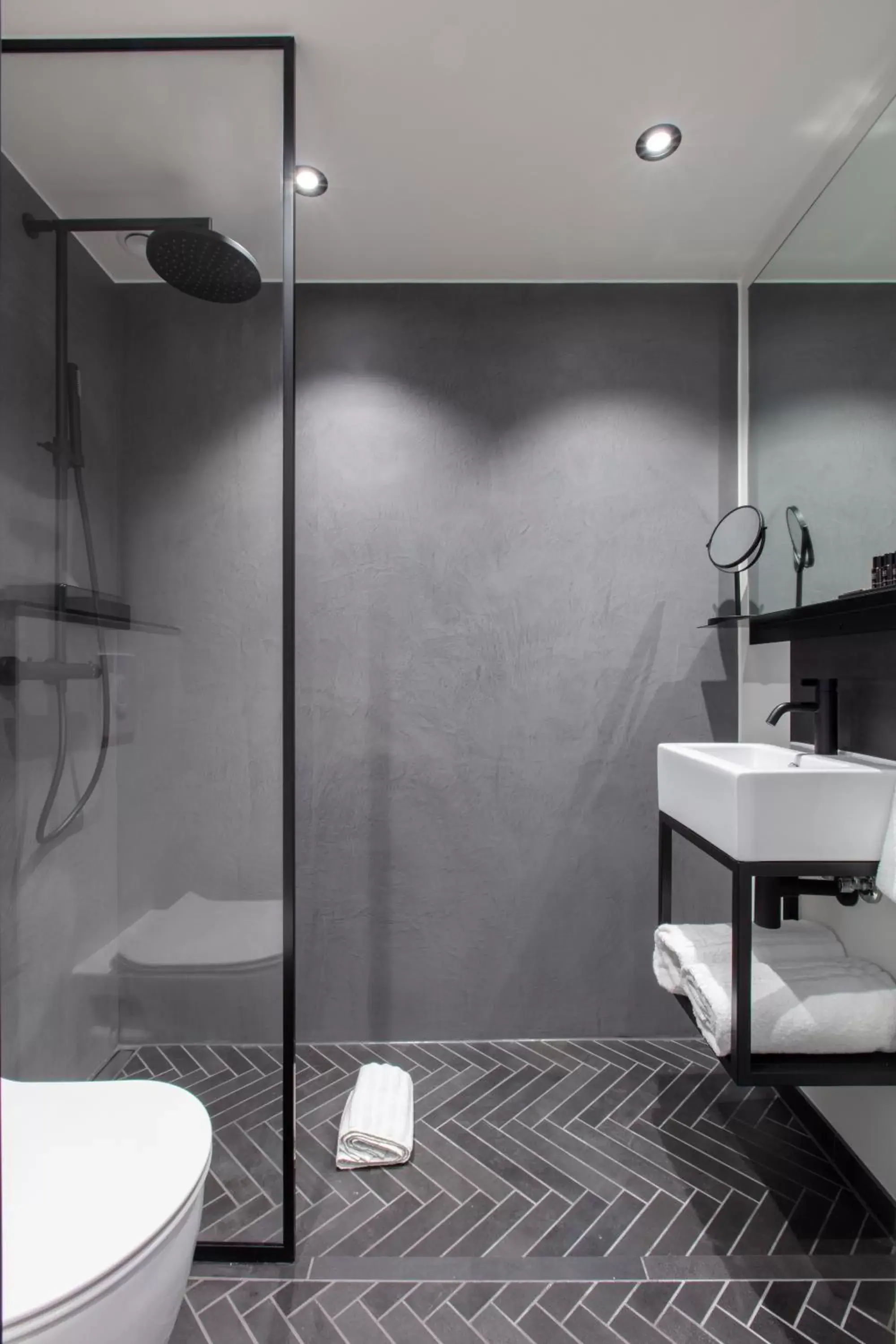 Bathroom in The Huxley Copenhagen, BW Premier Collection