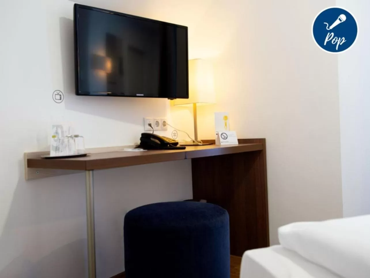 TV and multimedia, Bed in arte Hotel Wien Stadthalle