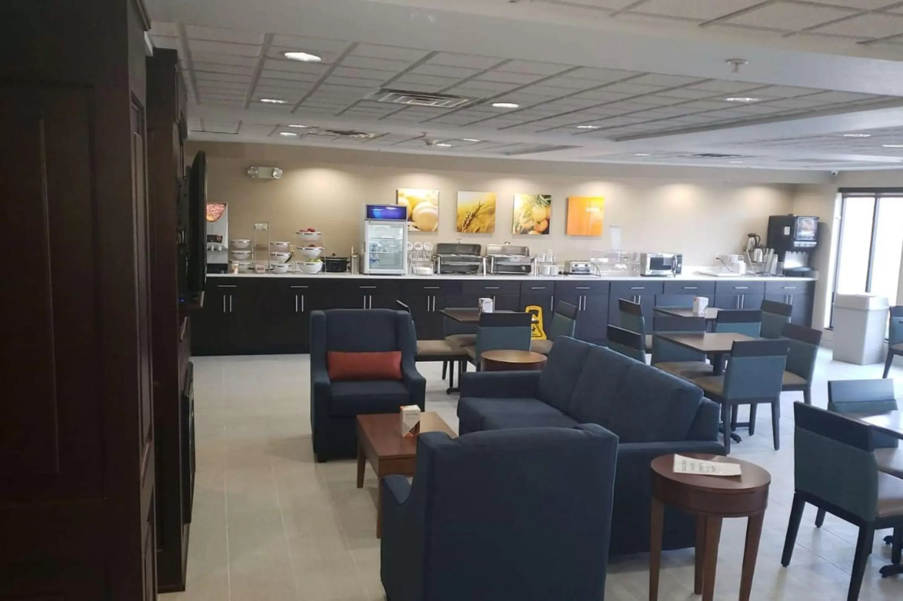 Restaurant/Places to Eat in Comfort Inn & Suites Decatur-Forsyth