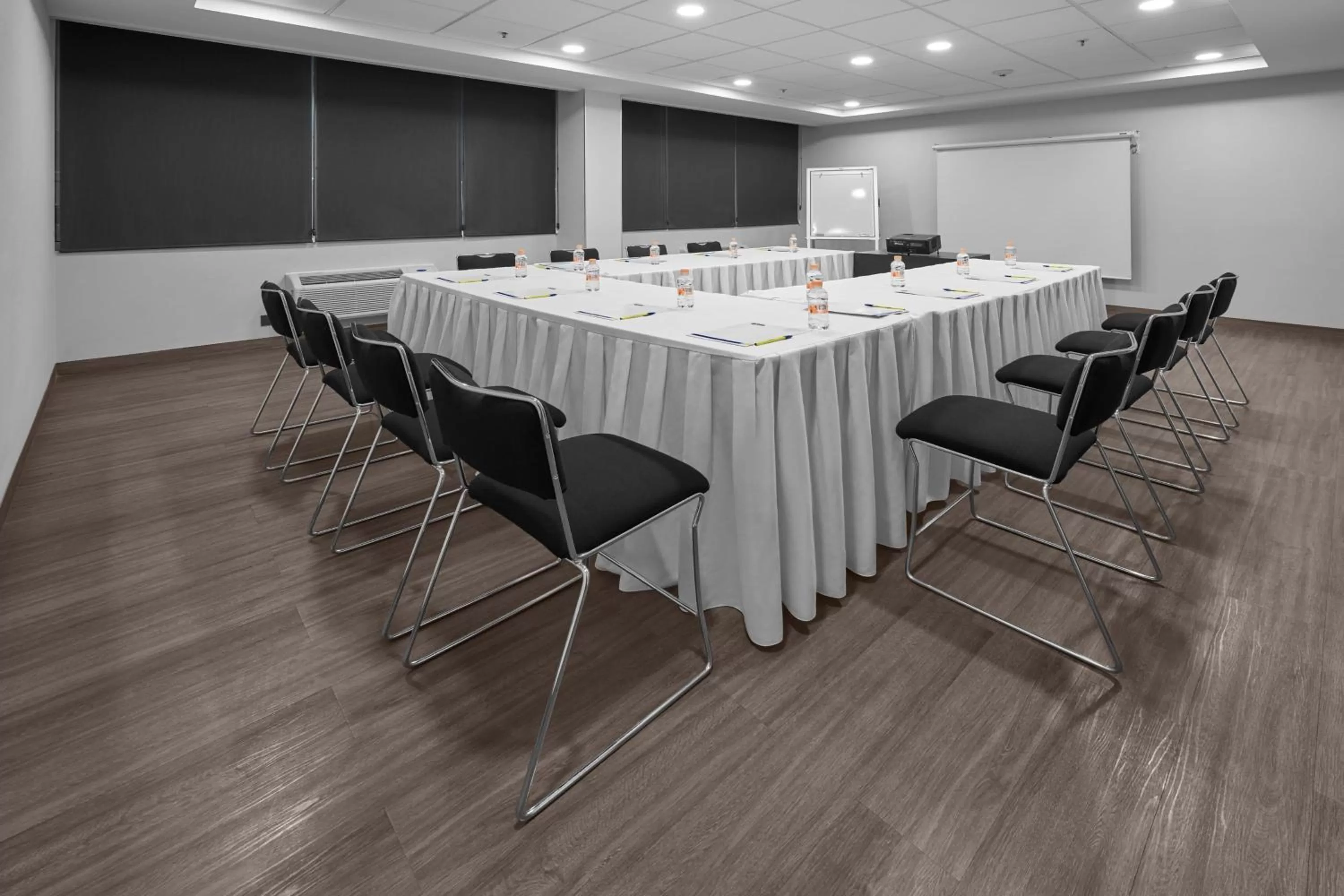 Meeting/conference room in City Express by Marriott Ciudad Juárez