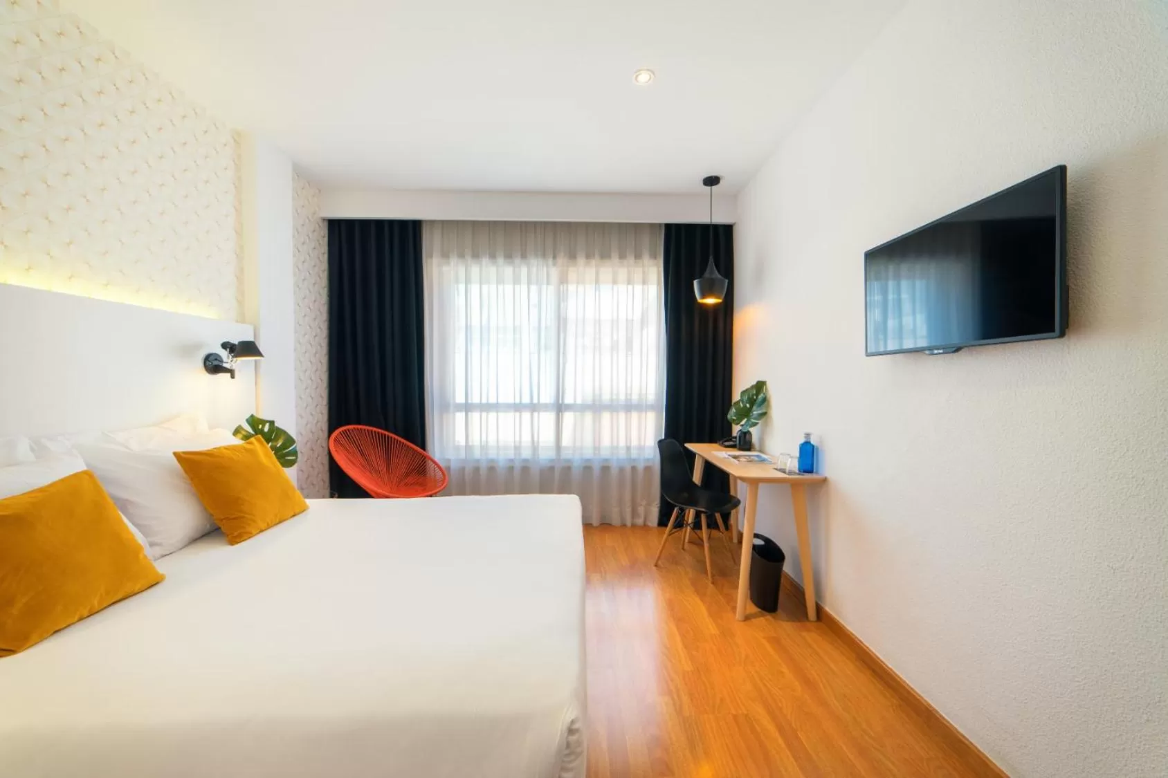 TV and multimedia, Bed in Hotel Cetina Murcia