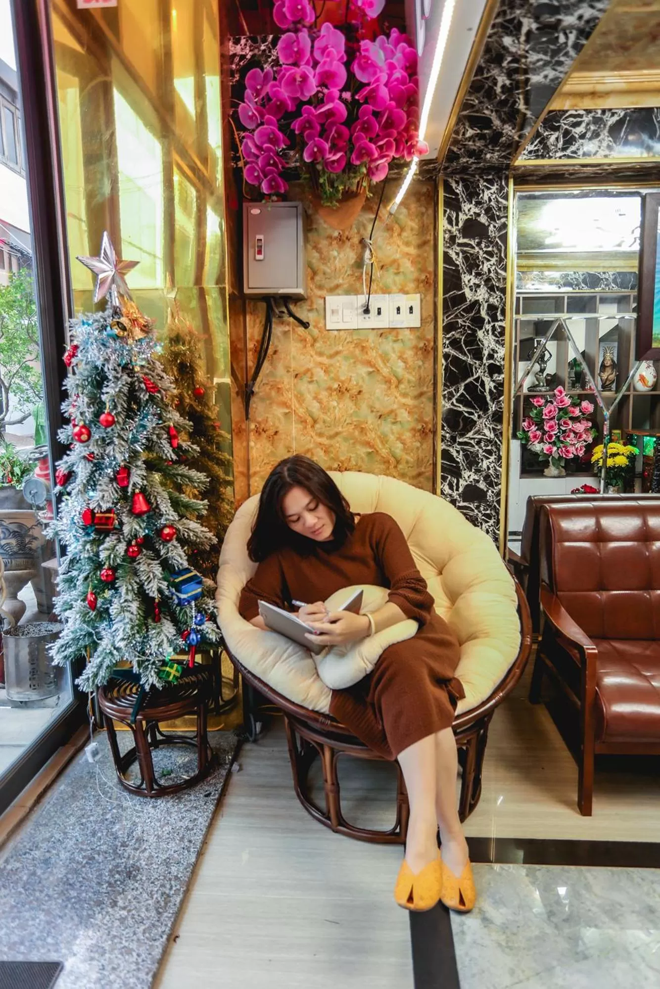 People in Lucky Hotel Quy Nhon