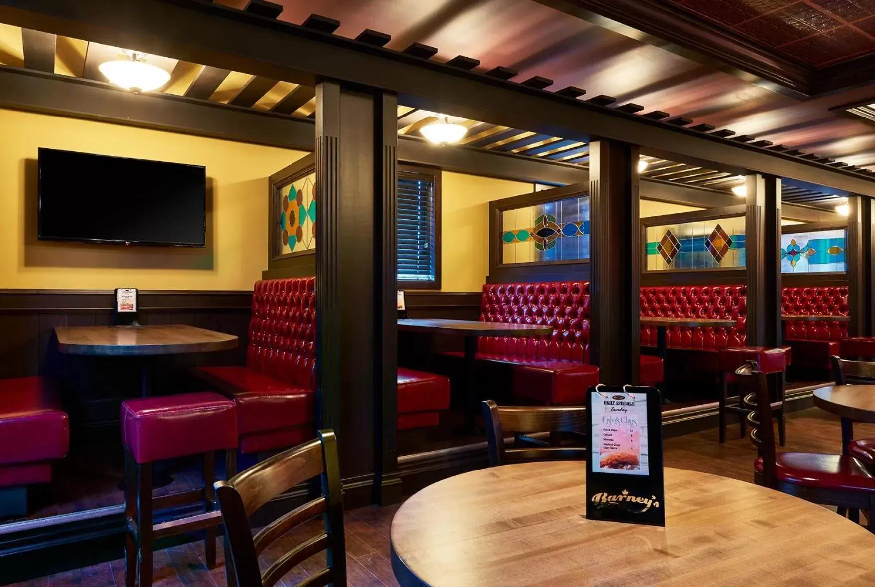 Lounge or bar in Best Western Plus Edmonton Airport Hotel Lounge or bar in Best Western Plus Edmonton Airport Hotel