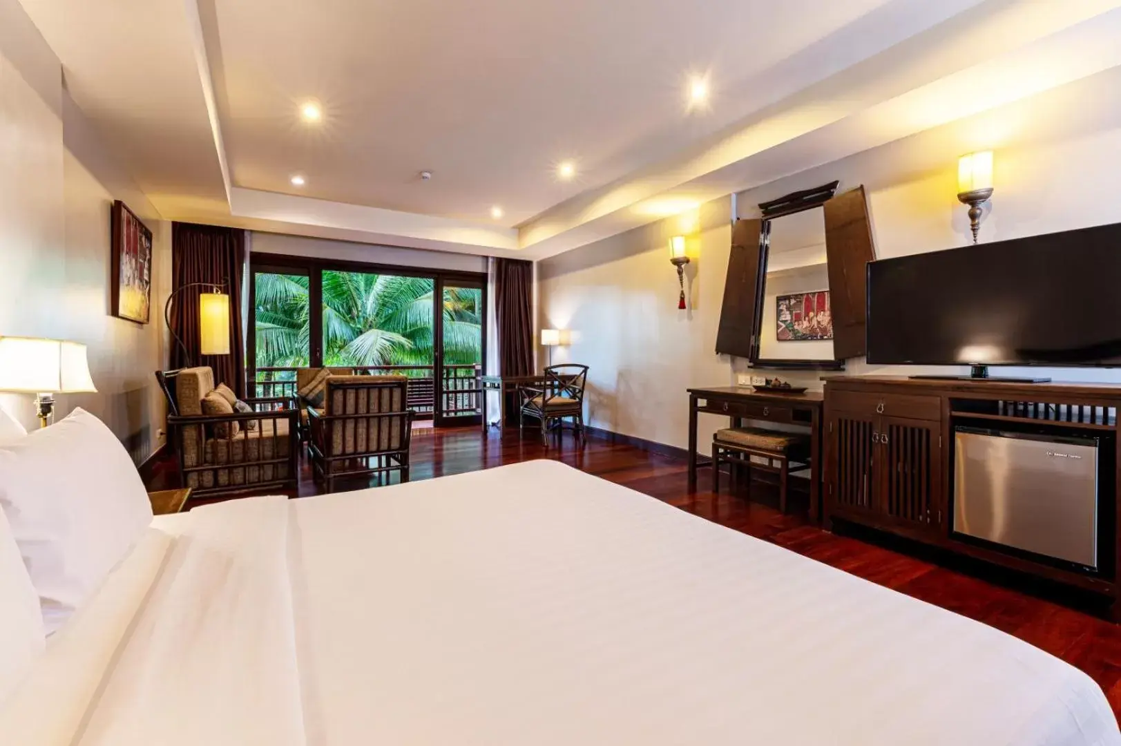 Bed, TV/Entertainment Center in Khaolak Laguna Resort - SHA Extra Plus