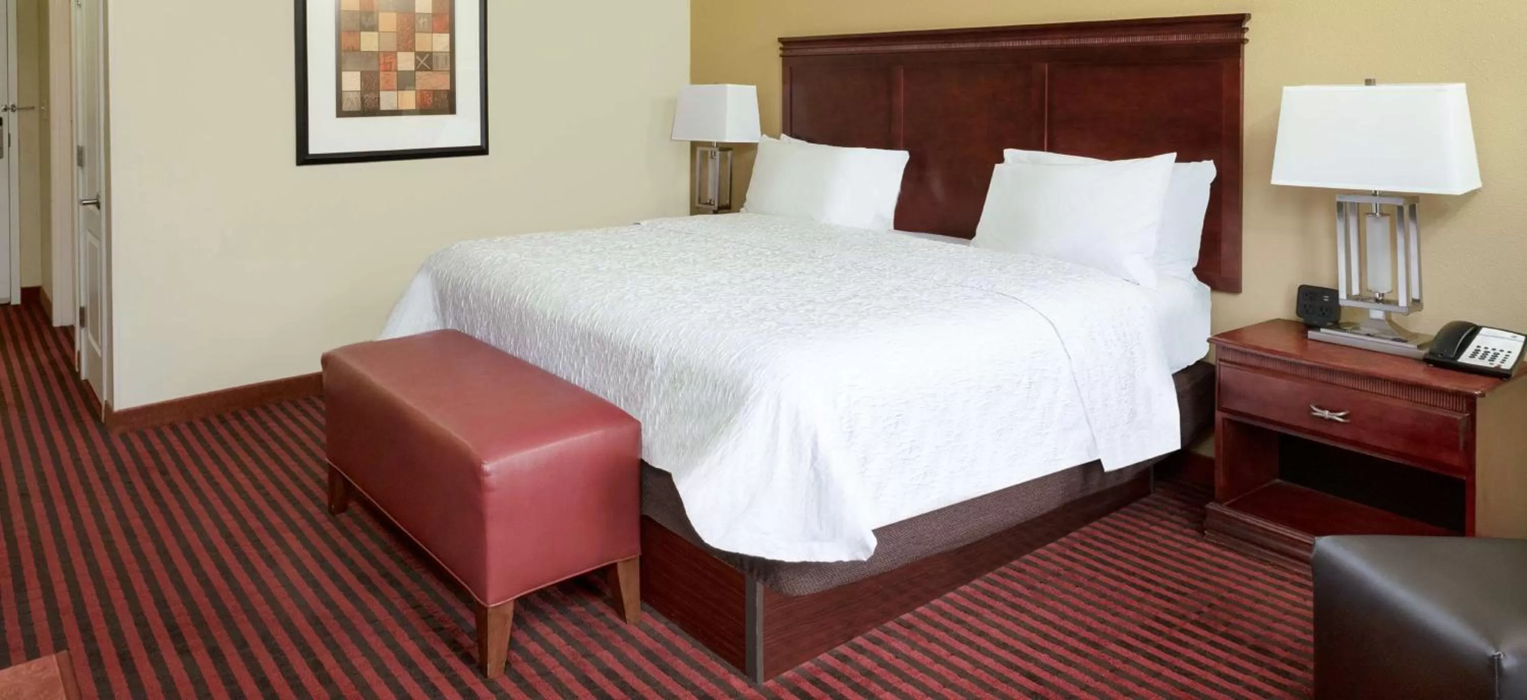 King Room Mobility/Hearing Accessible - Non-Smoking in Hampton Inn Covington