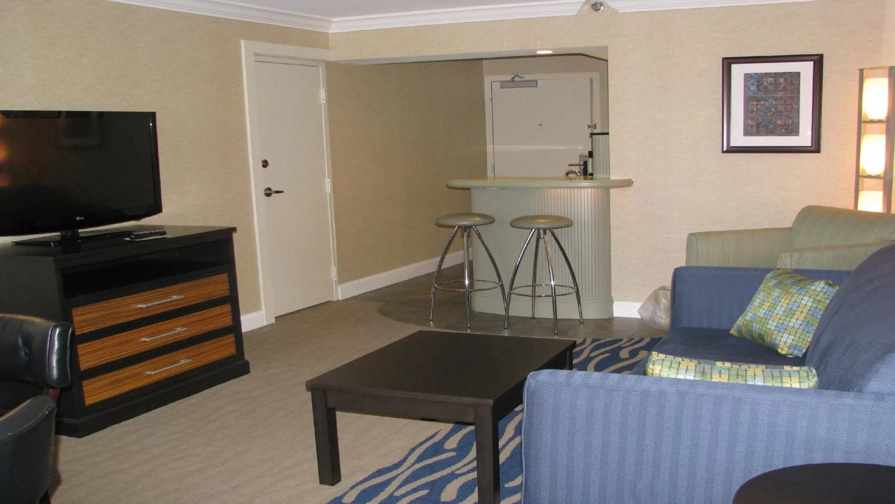Photo of the whole room, Seating Area in Holiday Inn Concord Downtown, an IHG Hotel