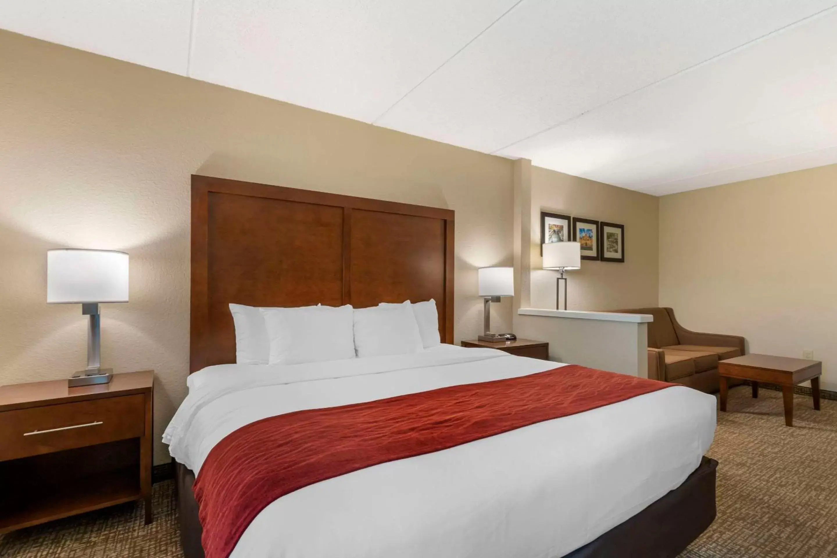 Bedroom, Bed in Comfort Inn & Suites San Antonio Airport