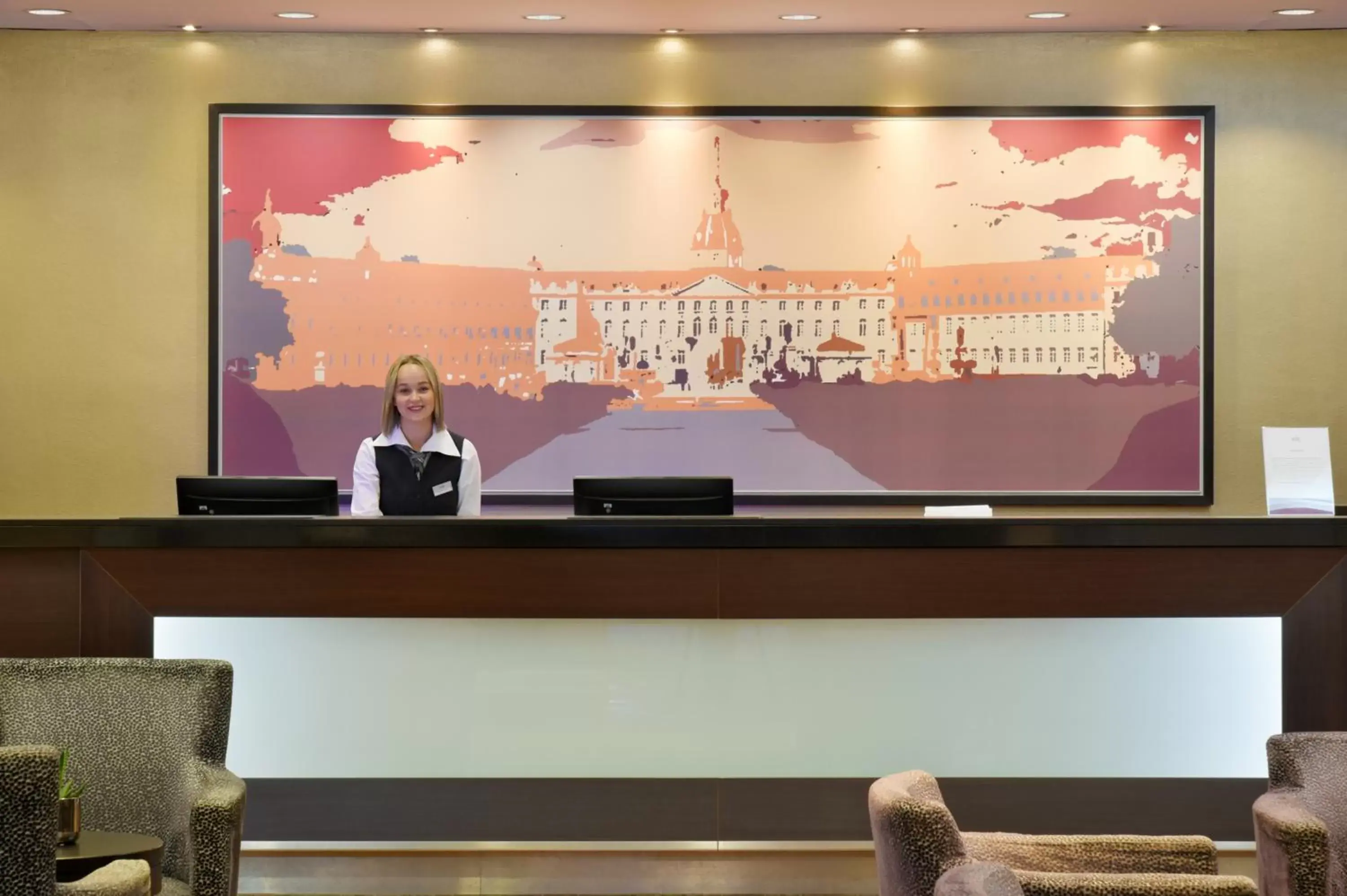 Lobby or reception, TV/Entertainment Center in ACHAT Hotel Karlsruhe City