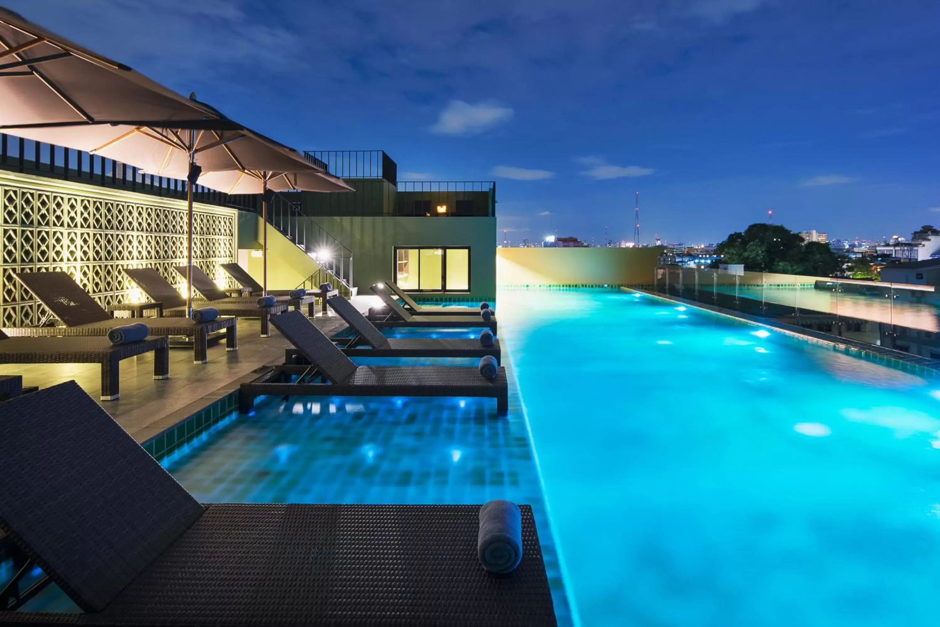 City view, Swimming Pool in Chillax Heritage Hotel Khaosan - SHA Extra Plus