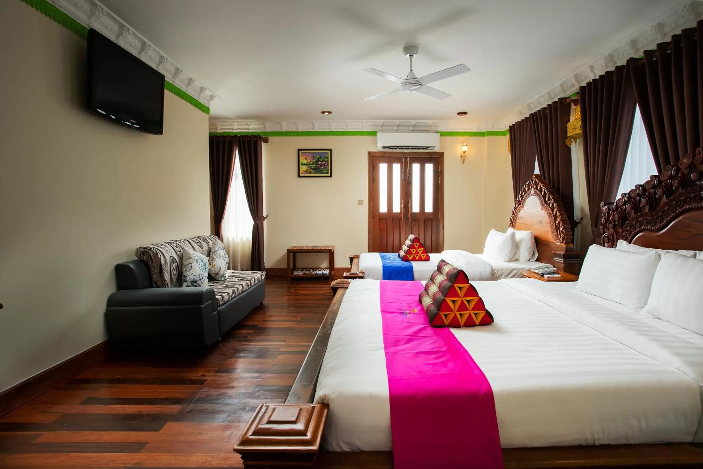 Bedroom, Bed in Okay Palace Hotel