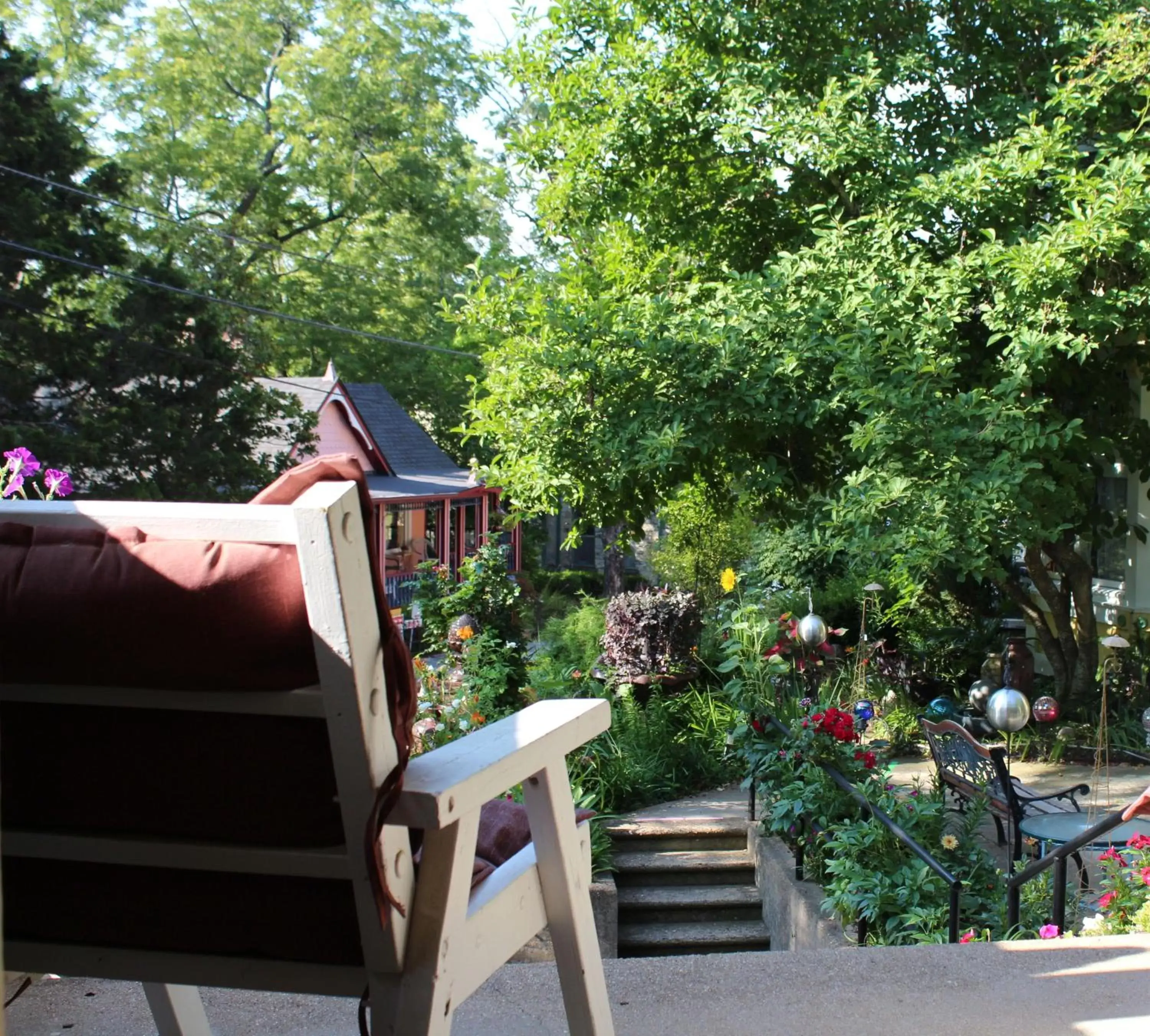 Garden view in All Seasons Inn