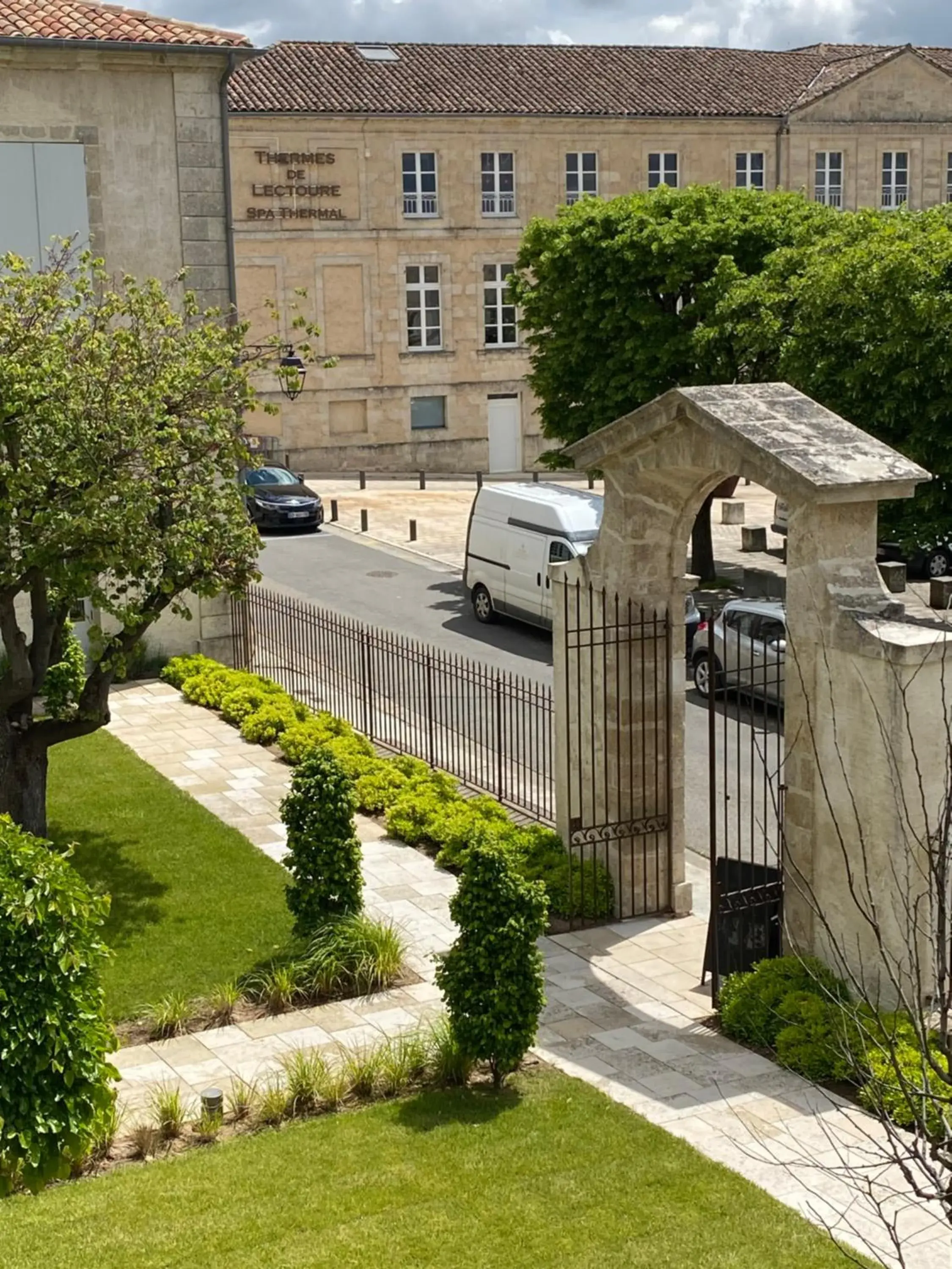 Patio in College des Doctrinaires