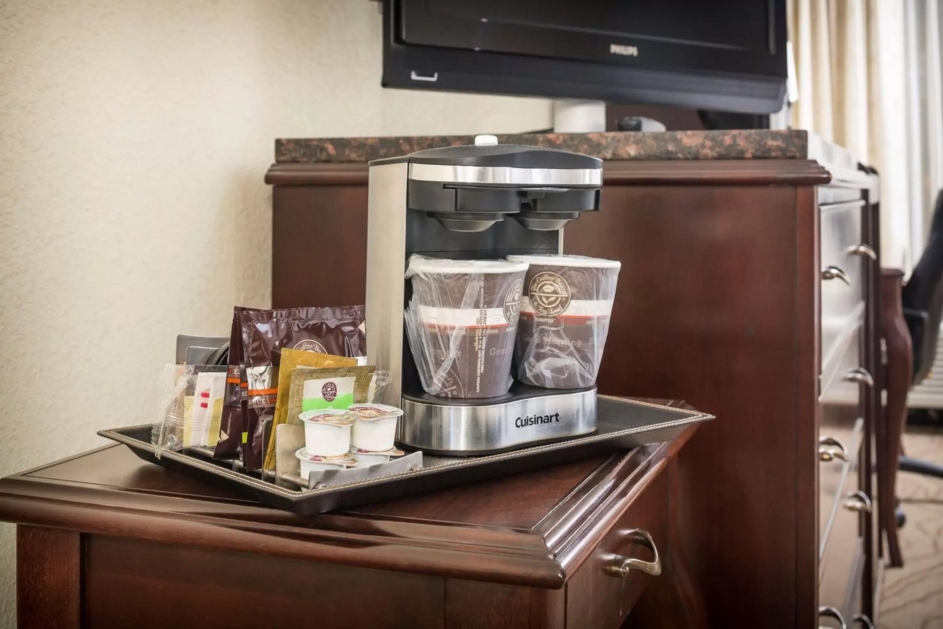 Queen Room - Non-Smoking in DoubleTree by Hilton Boston-Milford