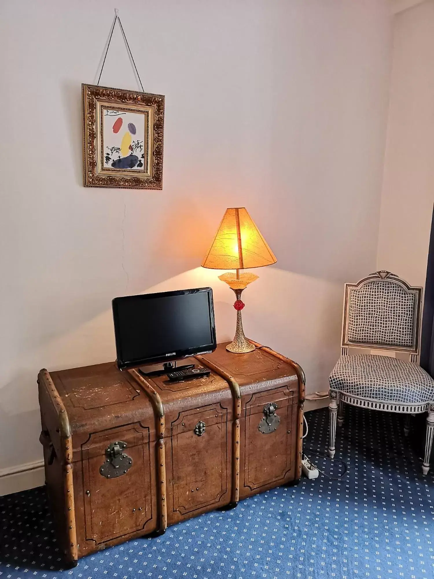 Decorative detail, TV/Entertainment Center in Royal Wilson