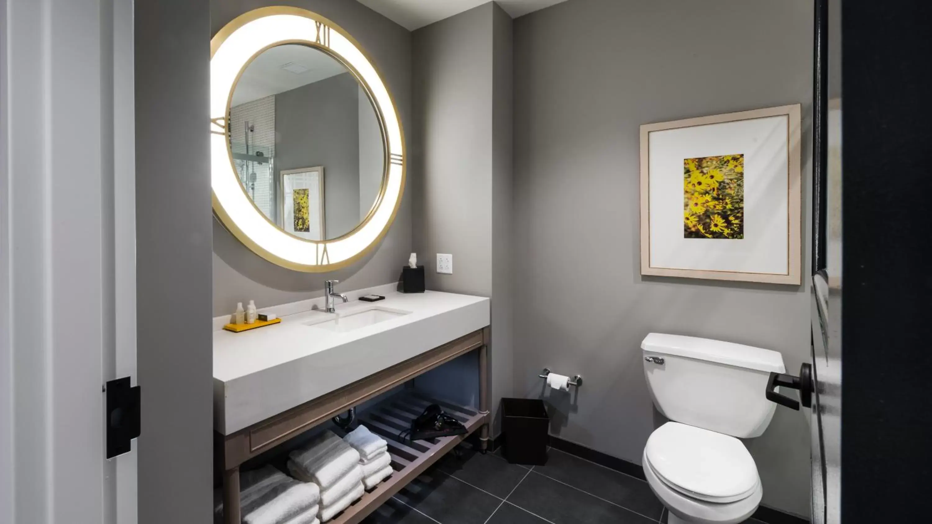 Room with Two Beds - Hearing Accessible - Non-Smoking in Hotel Indigo Hattiesburg by IHG Room with Two Beds - Hearing Accessible - Non-Smoking in Hotel Indigo Hattiesburg by IHG