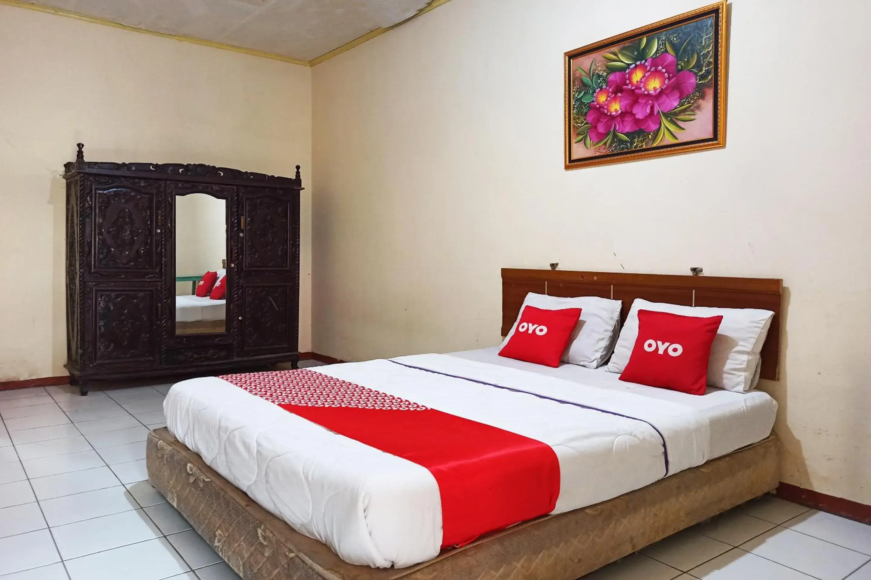Bedroom in OYO 2177 Trikora Indah Residence