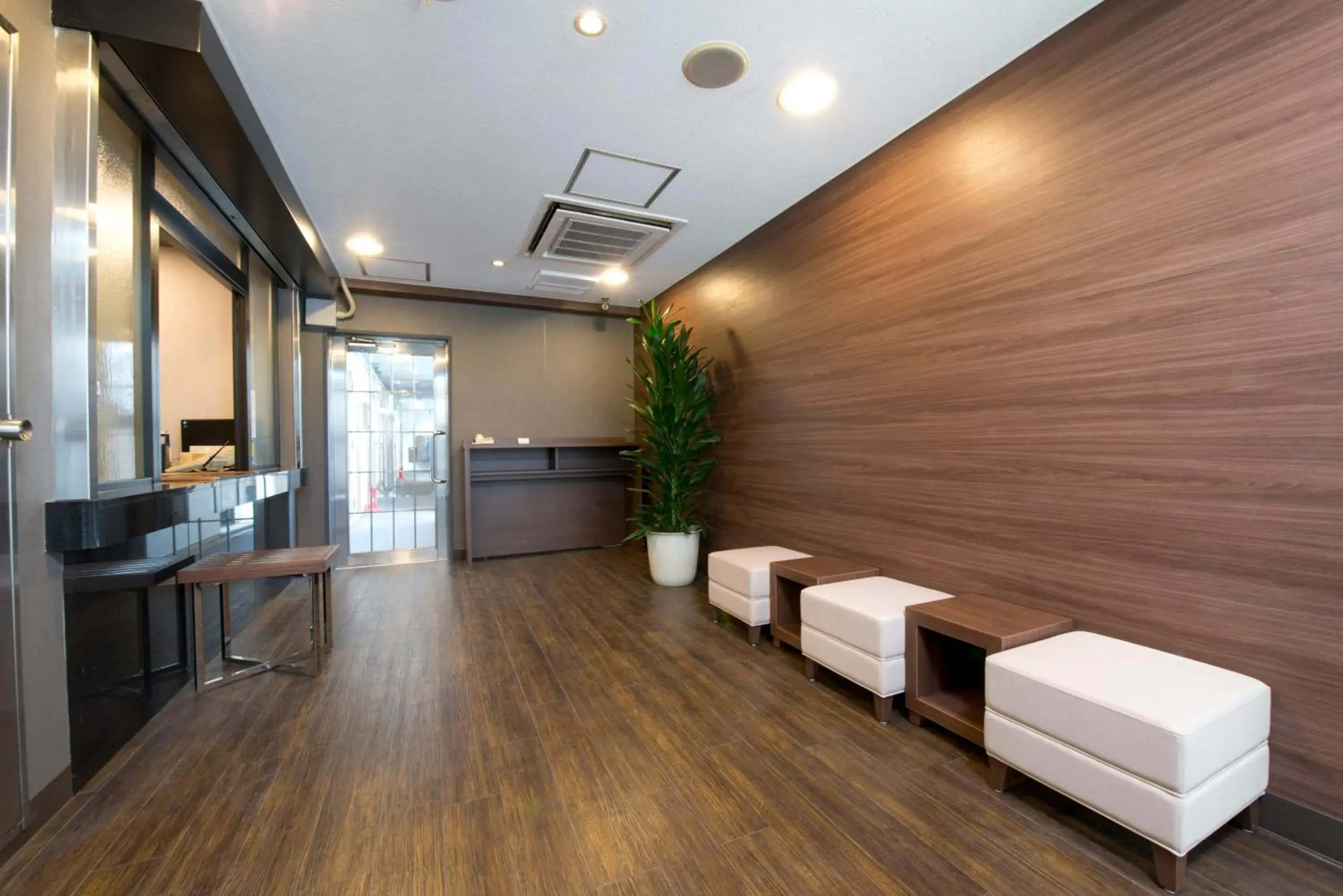 Lobby or reception in FLEXSTAY INN Kawasaki Ogawacho