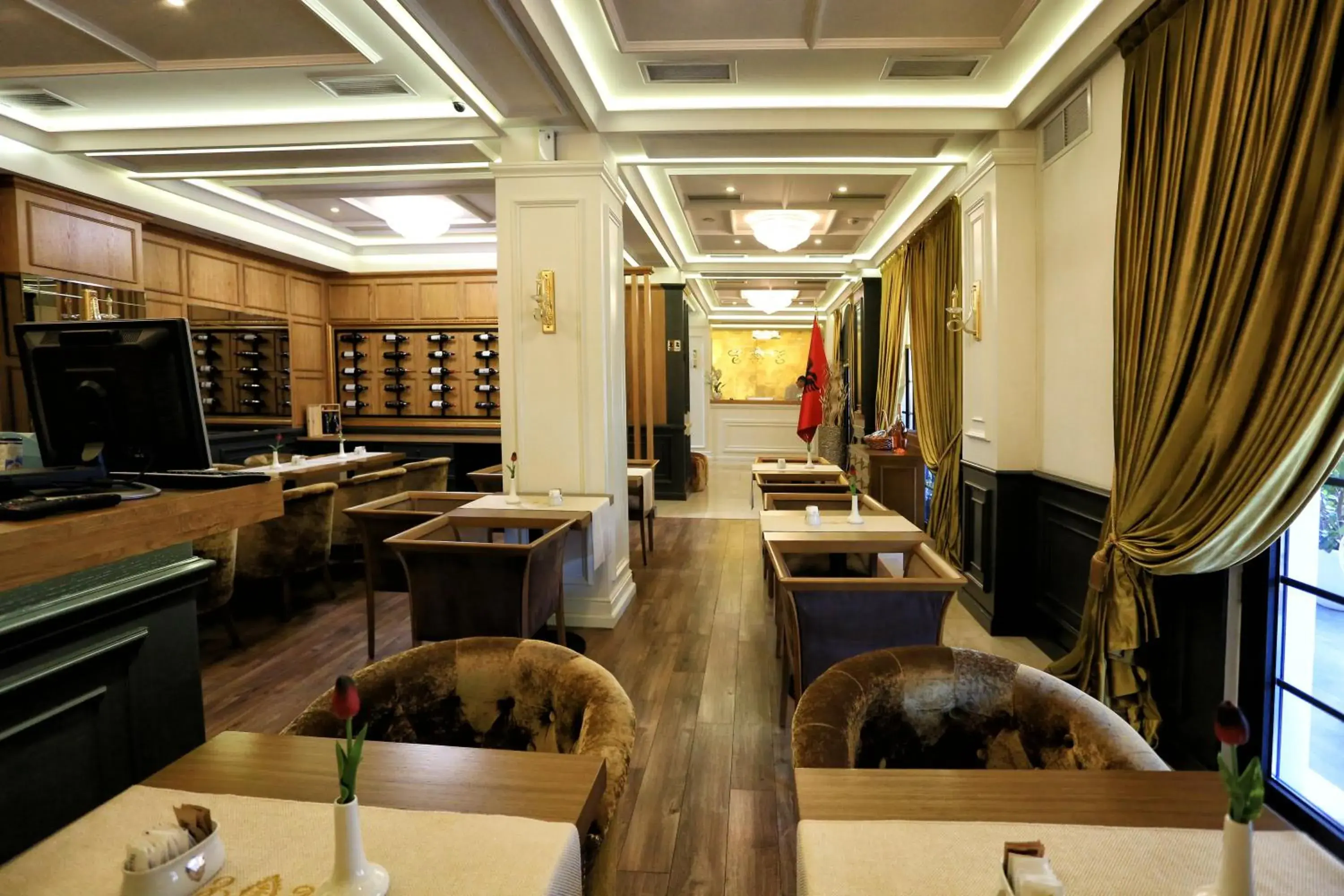 Restaurant/places to eat in Eler Hotel Restaurant/places to eat in Eler Hotel