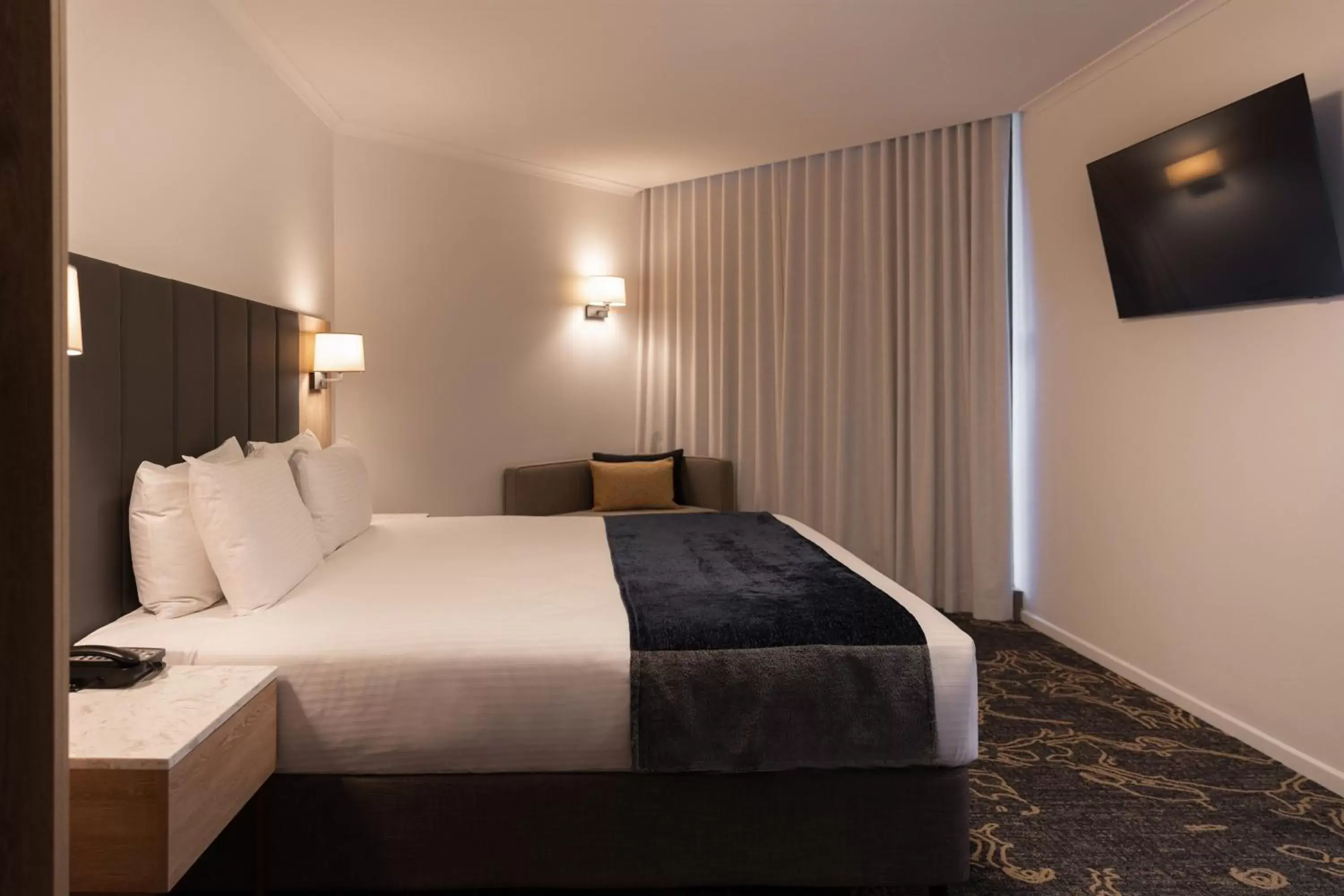 Bedroom, Bed in Hotel Grand Chancellor Brisbane
