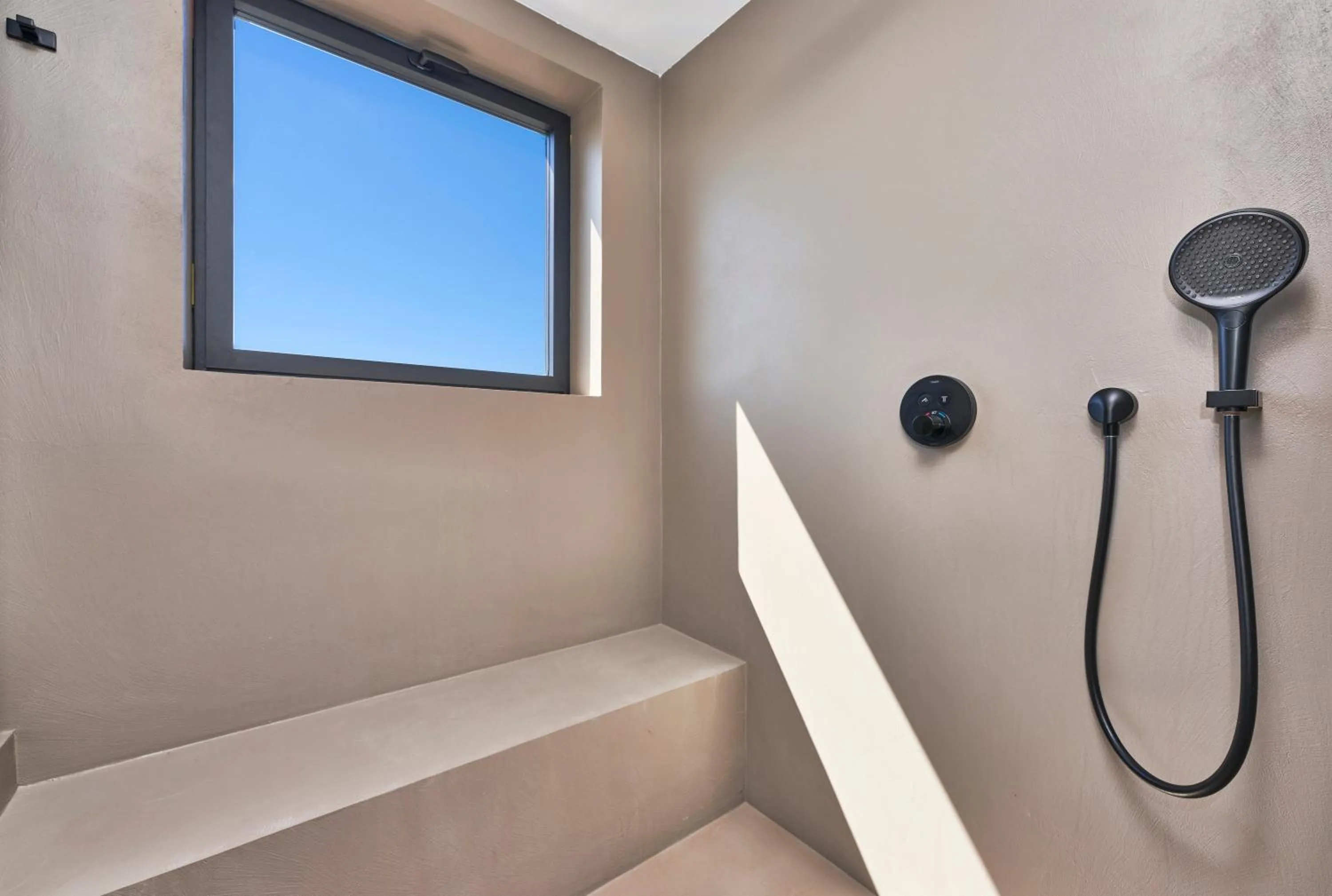 Shower in Hotel & Spa S'Entrador Playa